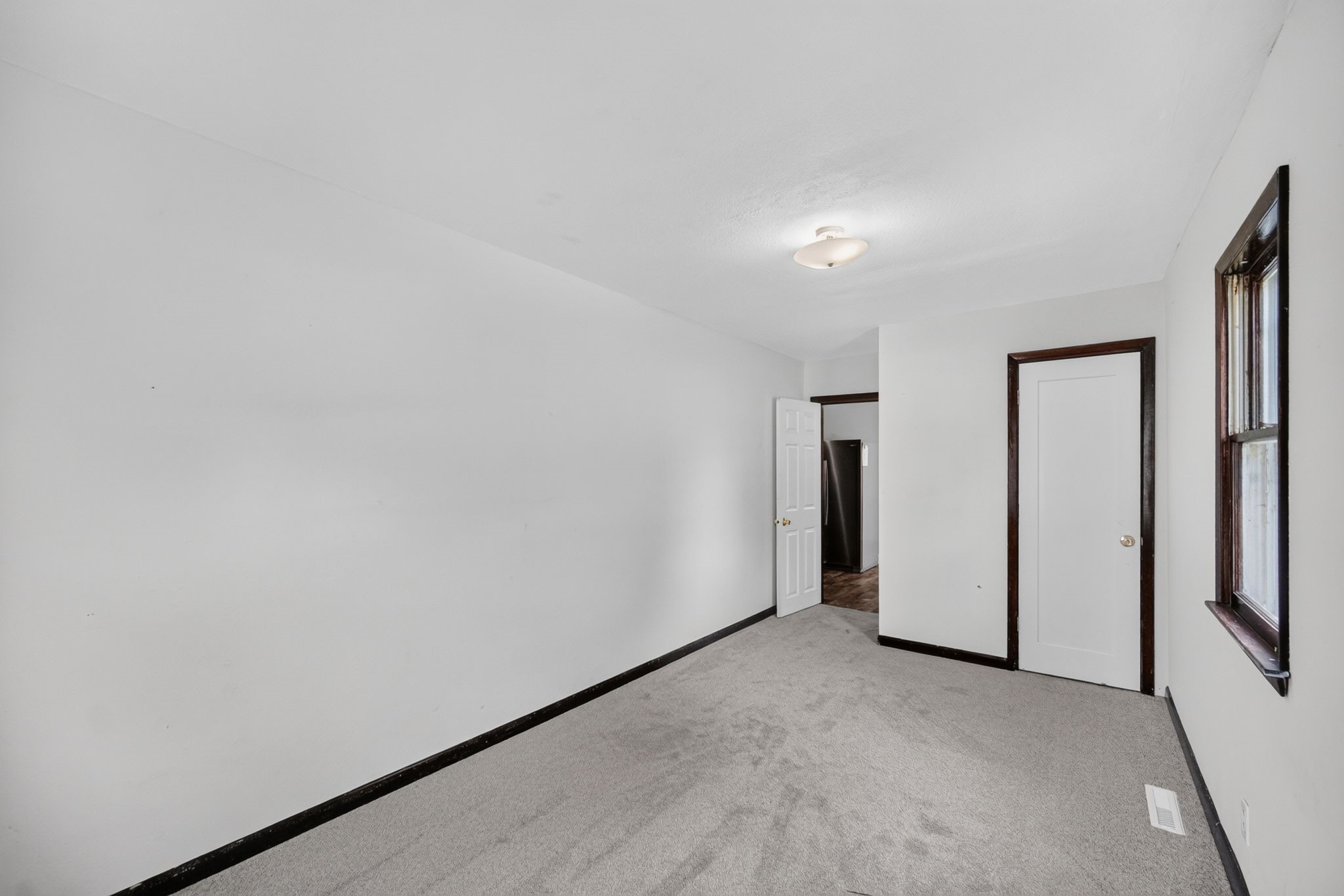 204 S 8th Avenue Property Photo 17