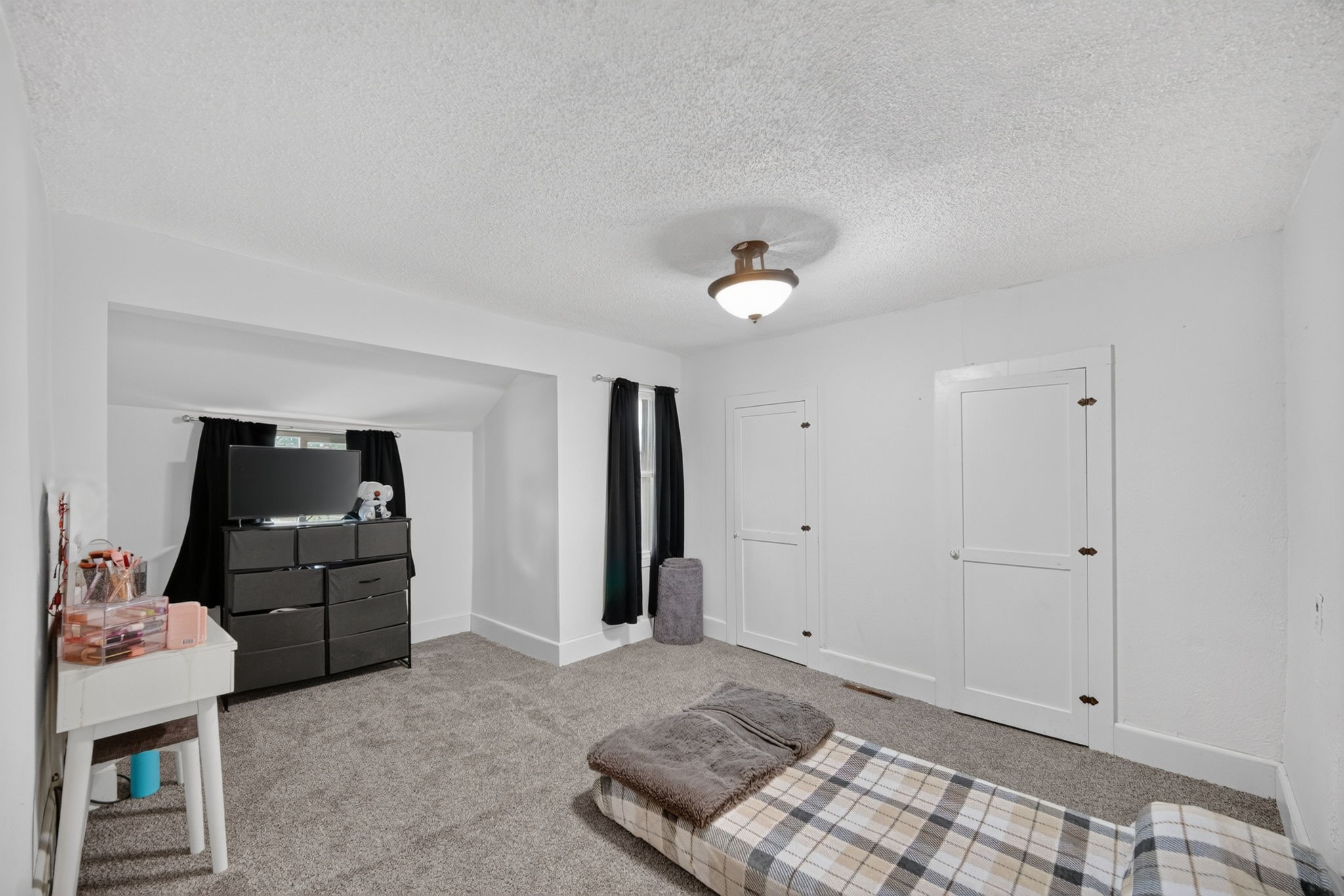 204 S 8th Avenue Property Photo 20