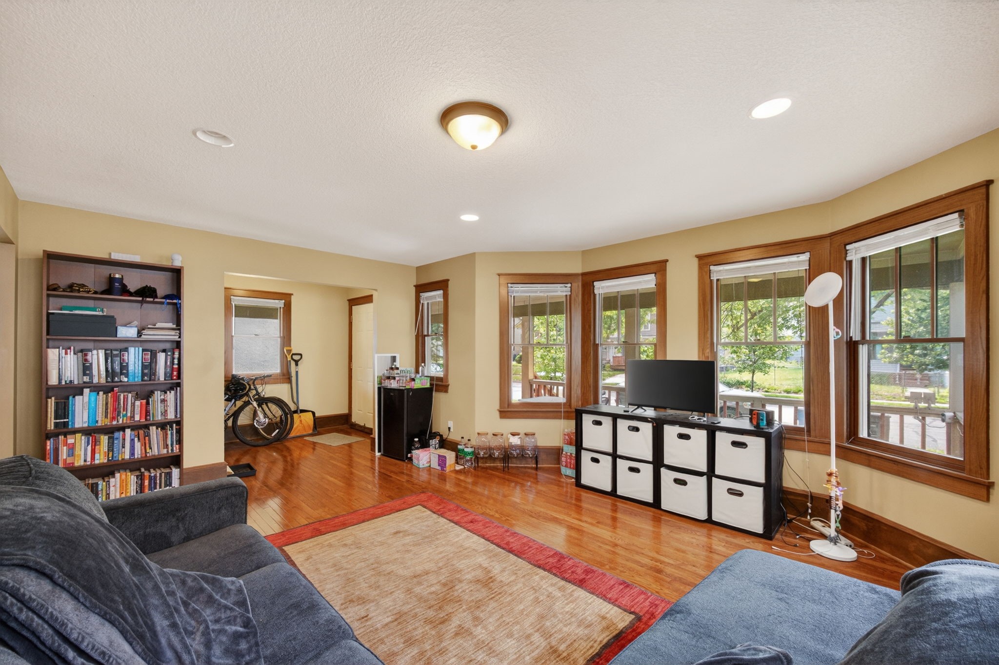 1147 27th Street Property Photo 10