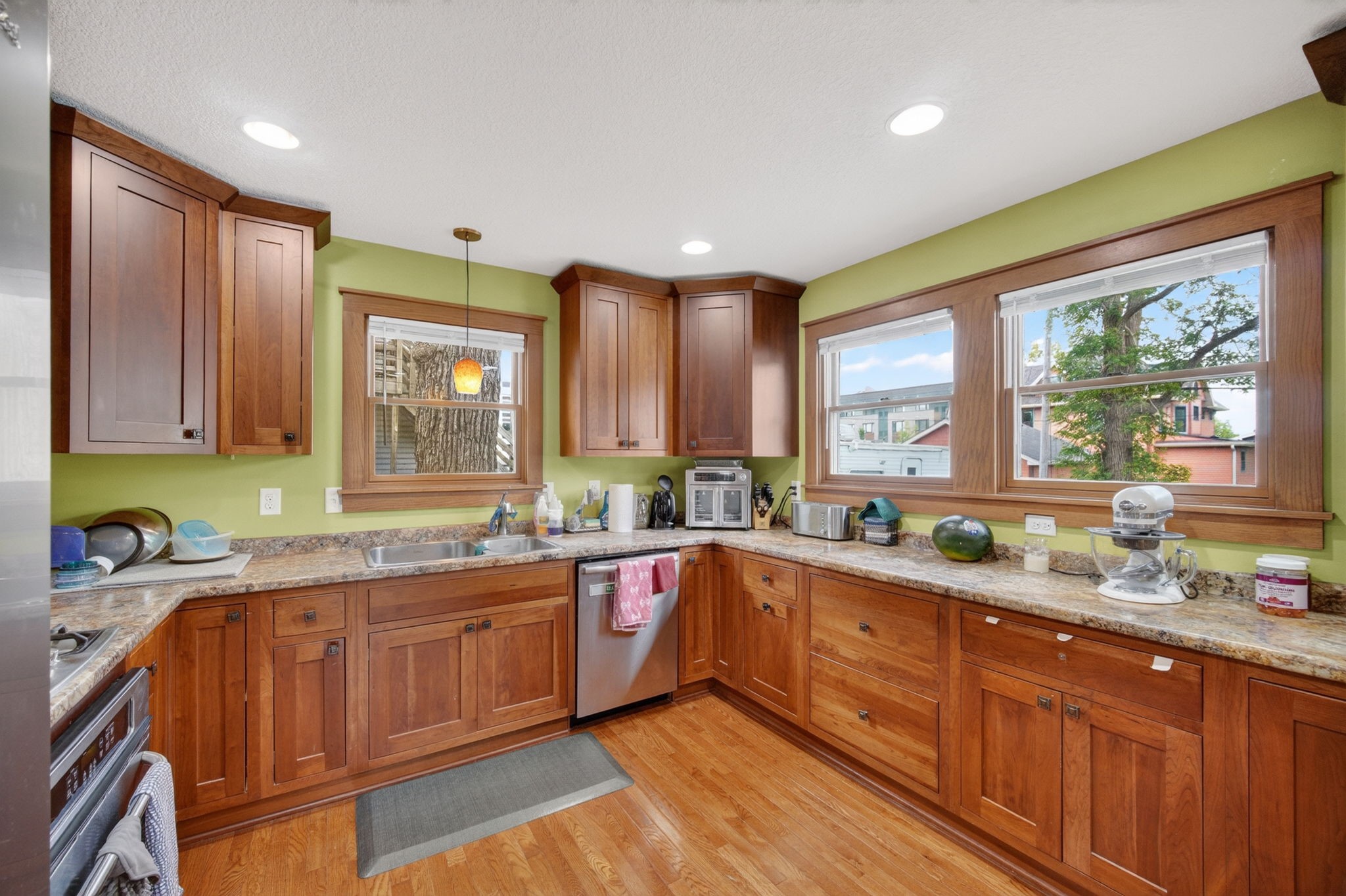 1147 27th Street Property Photo 19