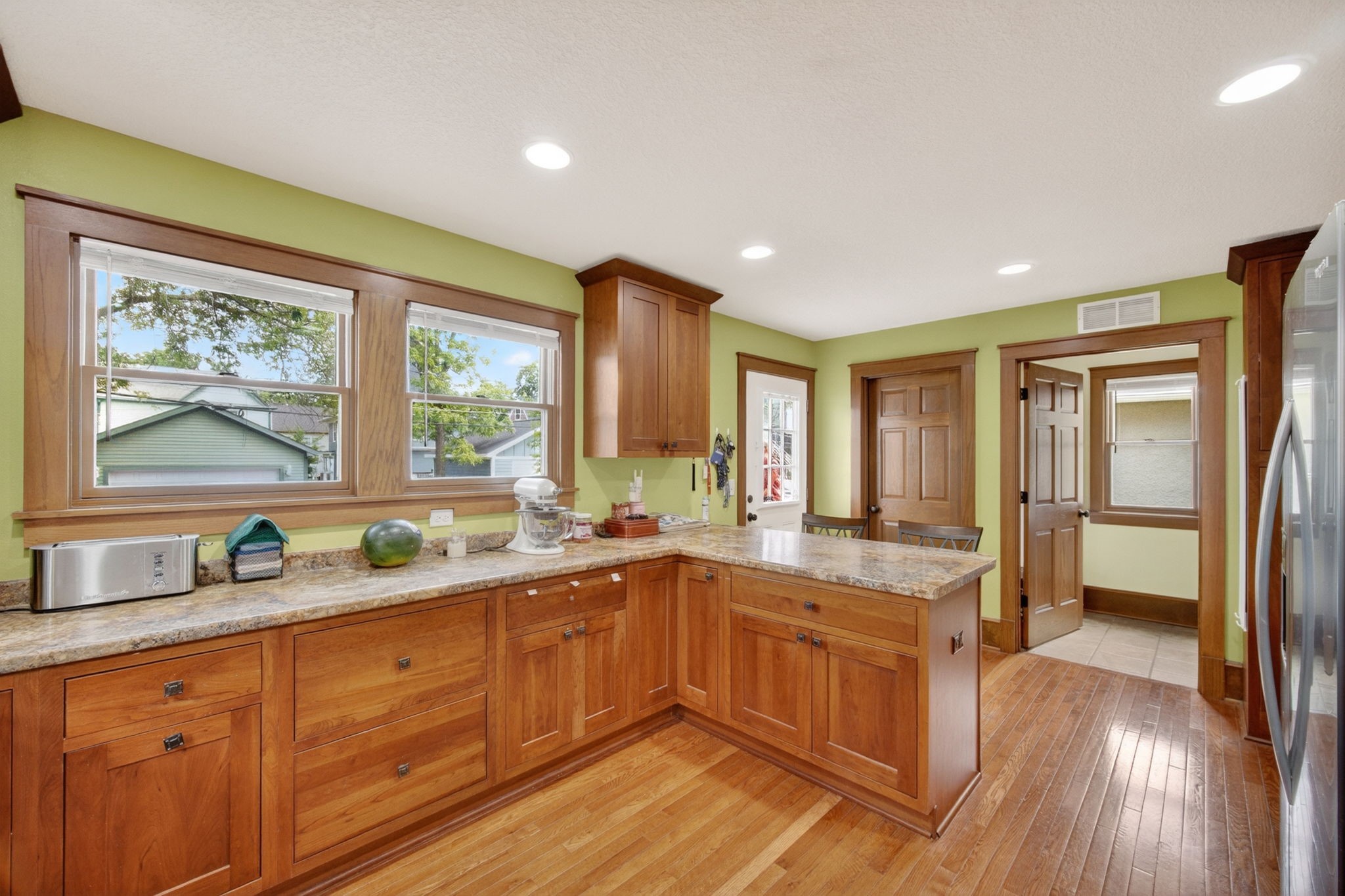 1147 27th Street Property Photo 20