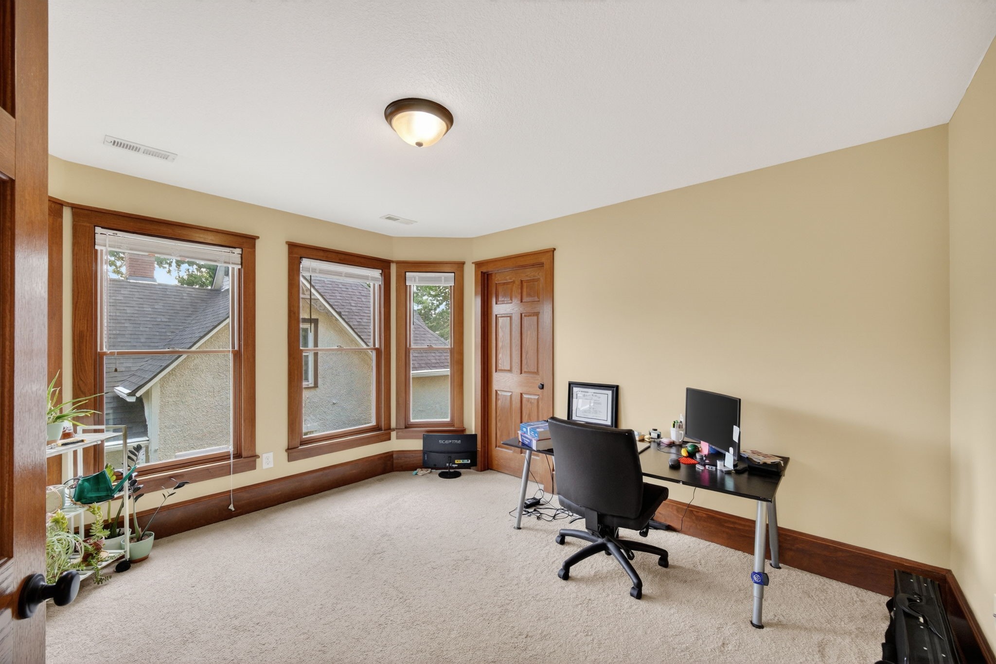 1147 27th Street Property Photo 28