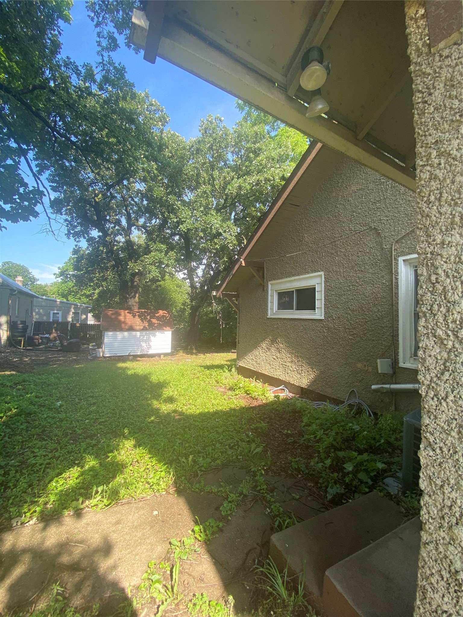 2320 Sw 9th Street Property Photo 3