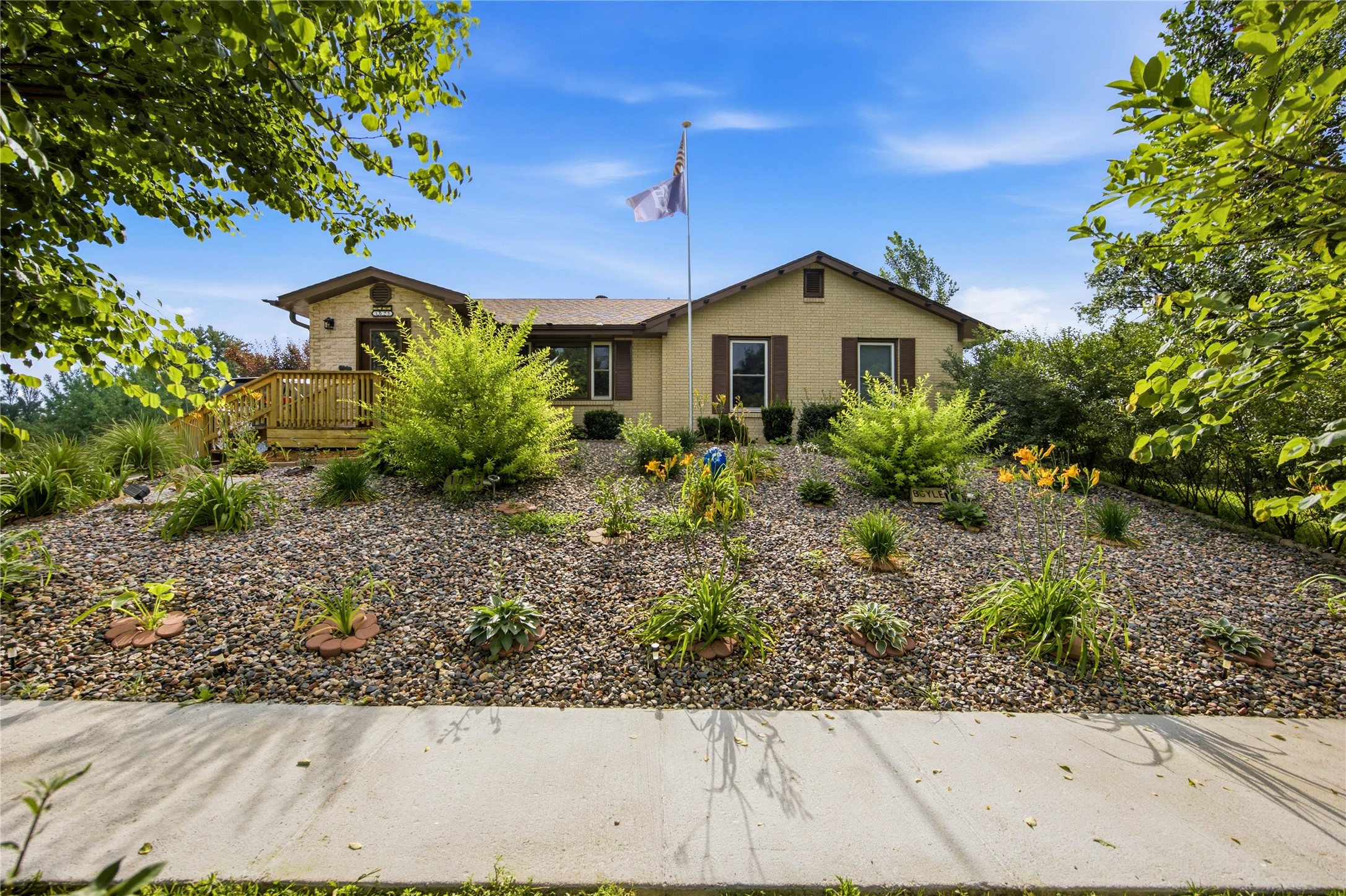 1075 17th Street Property Photo 1