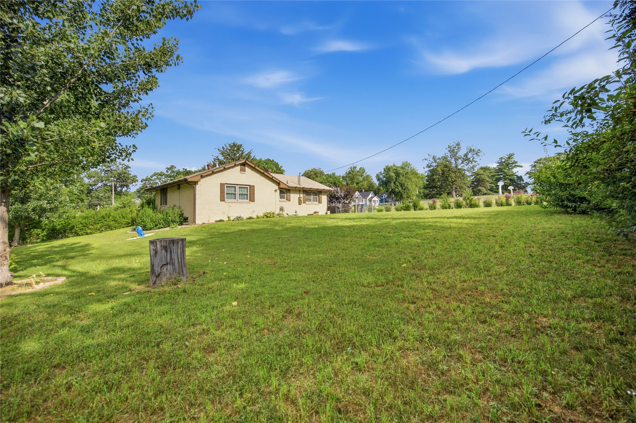 1075 17th Street Property Photo 8