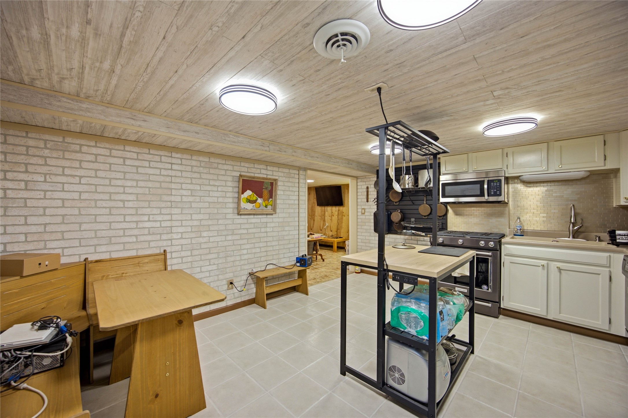 1075 17th Street Property Photo 32
