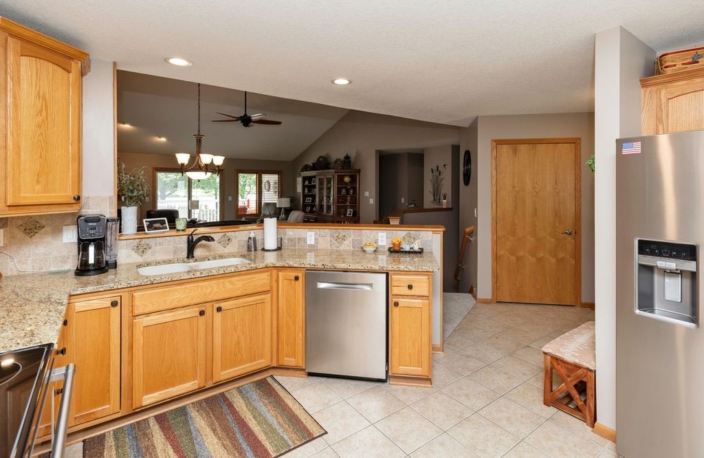 4601 154th Street Property Photo 8