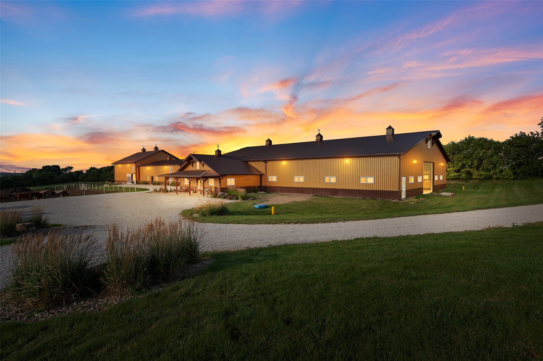 8409/8413 G24 Highway Property Photo 2