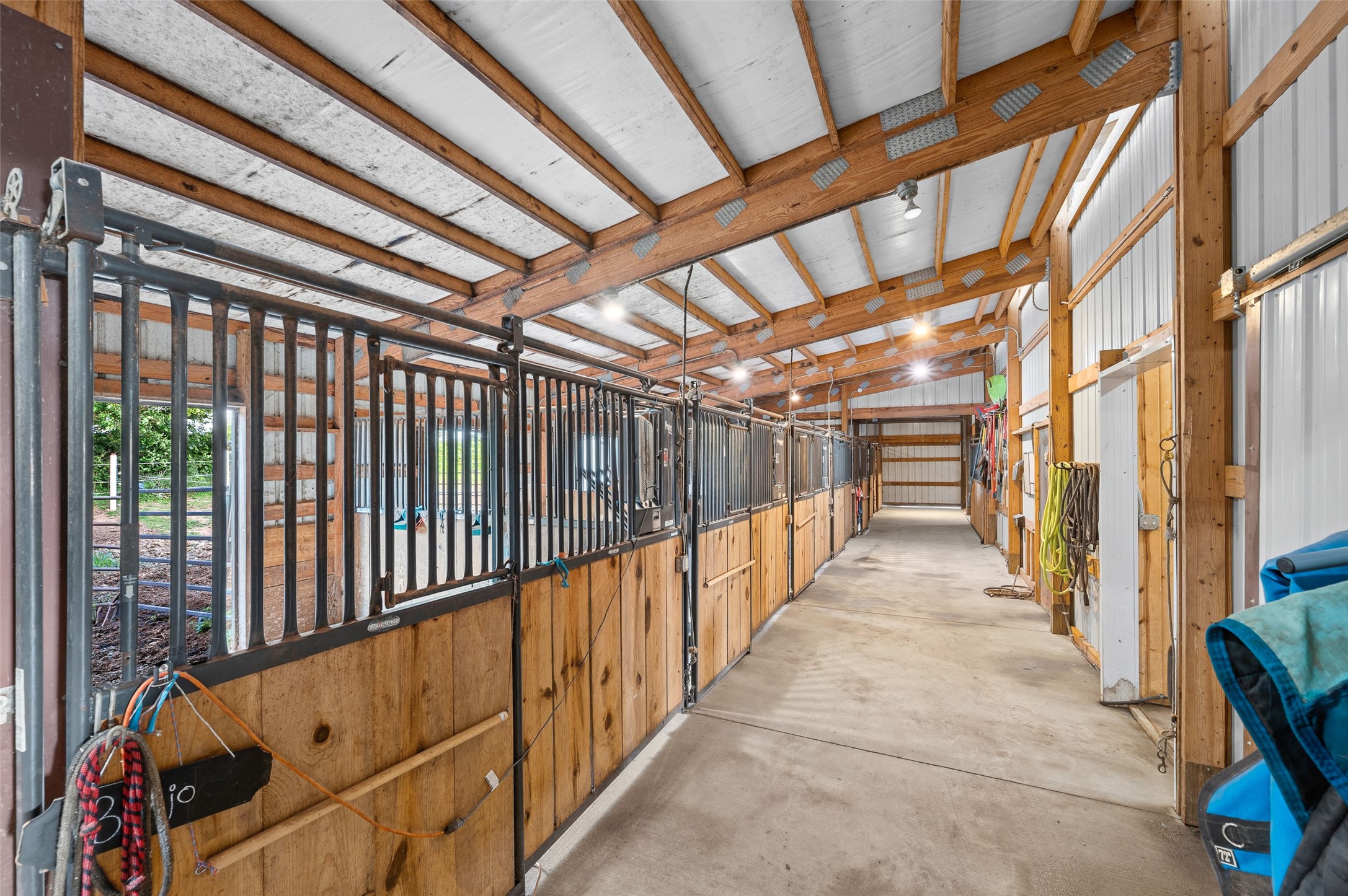 8409/8413 G24 Highway Property Photo 10