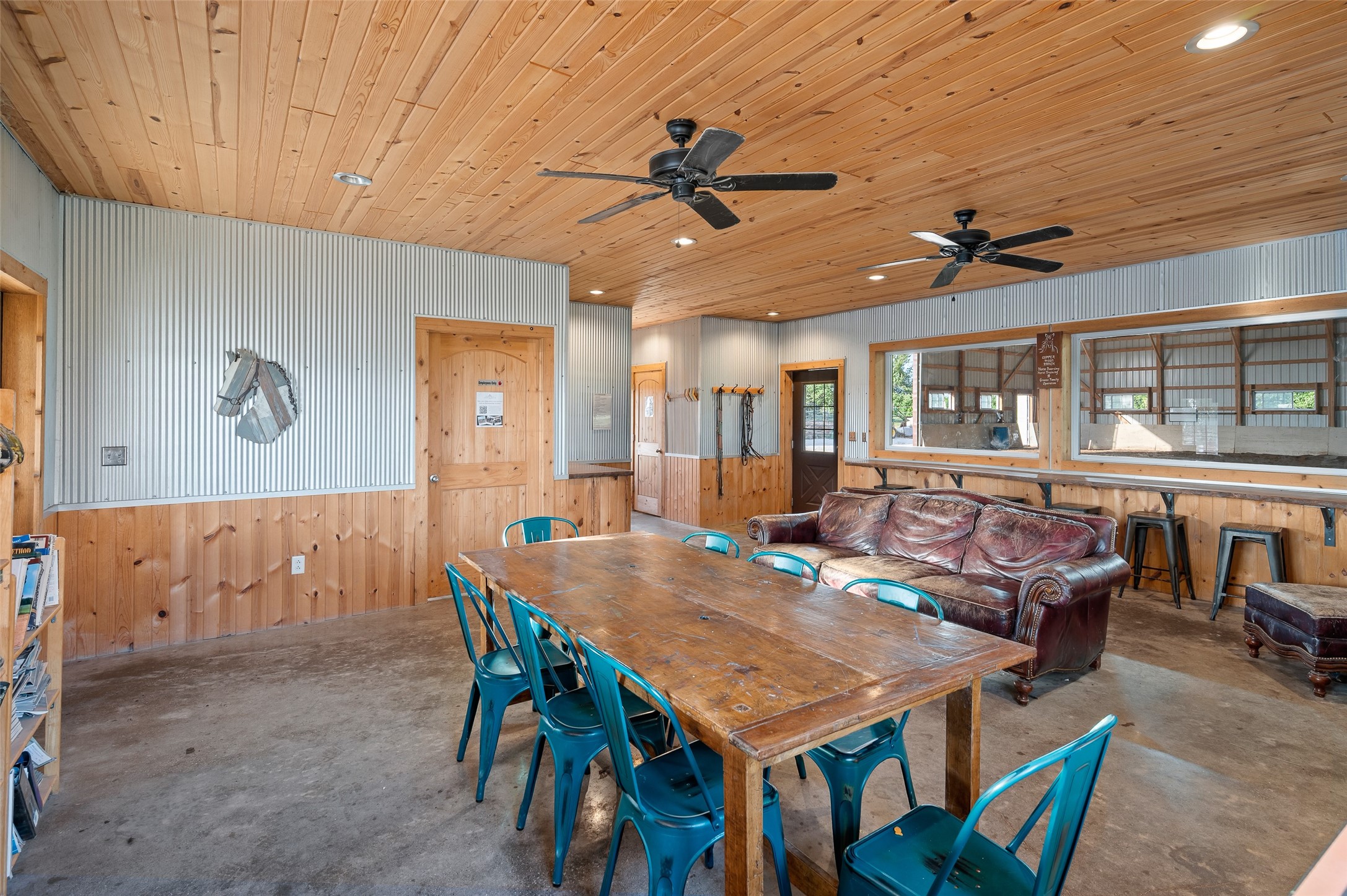 8409/8413 G24 Highway Property Photo 12
