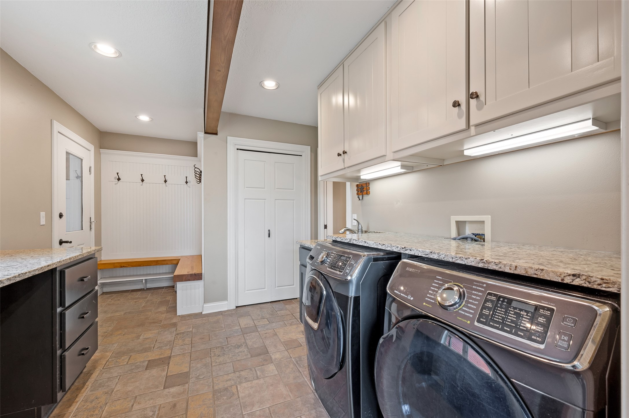 8409/8413 G24 Highway Property Photo 25