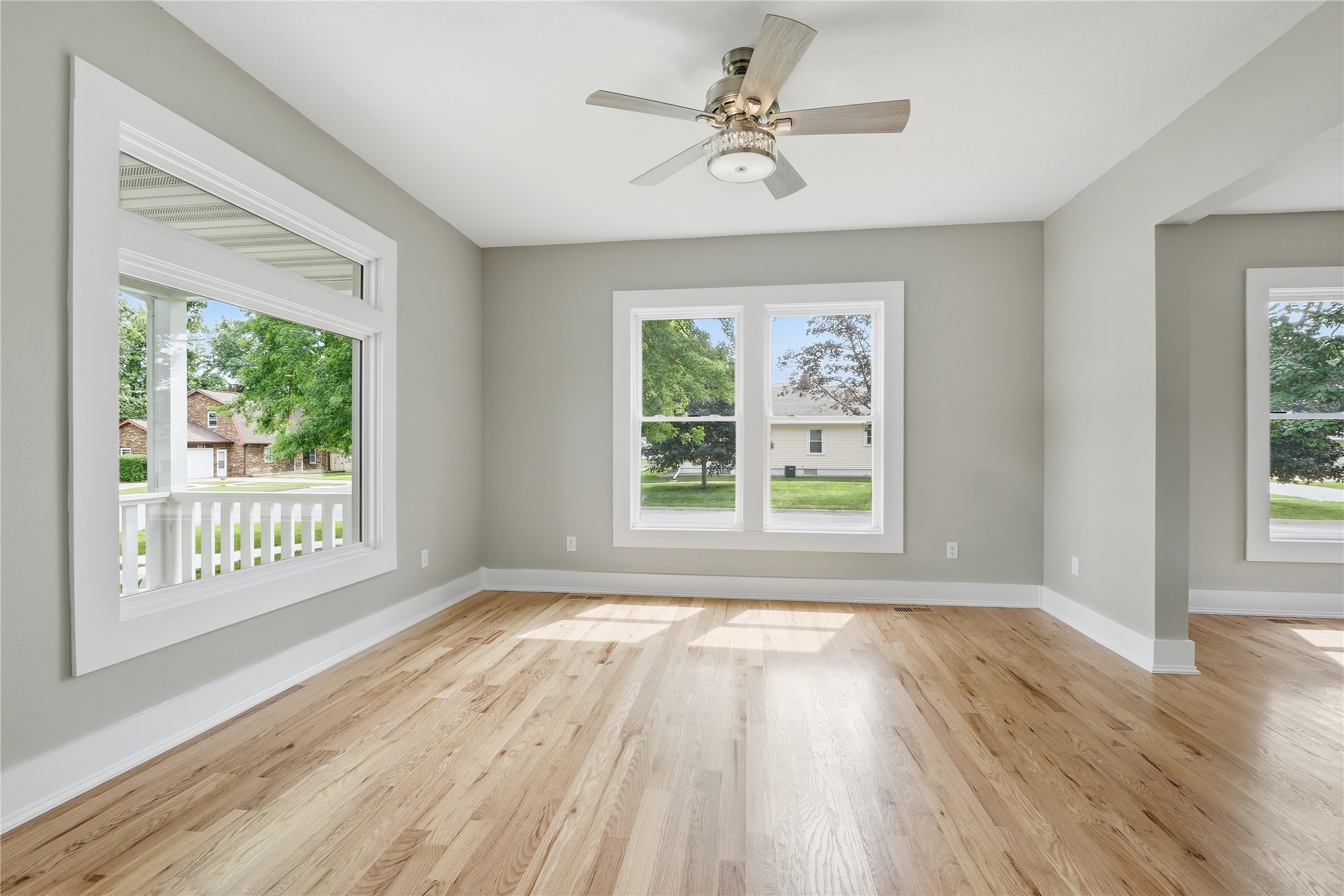 414 E Robinson Street Property Photo 6