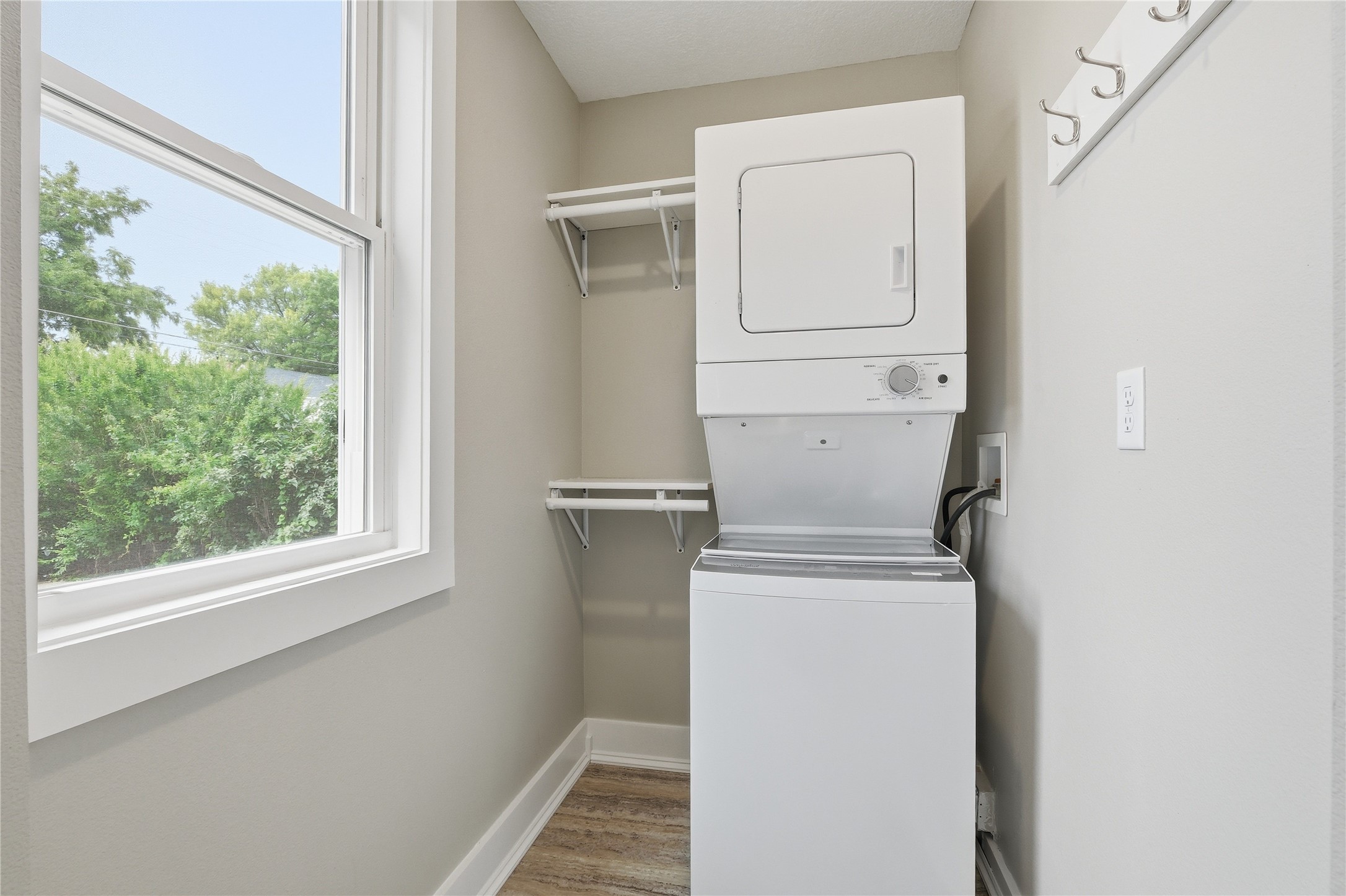 414 E Robinson Street Property Photo 15
