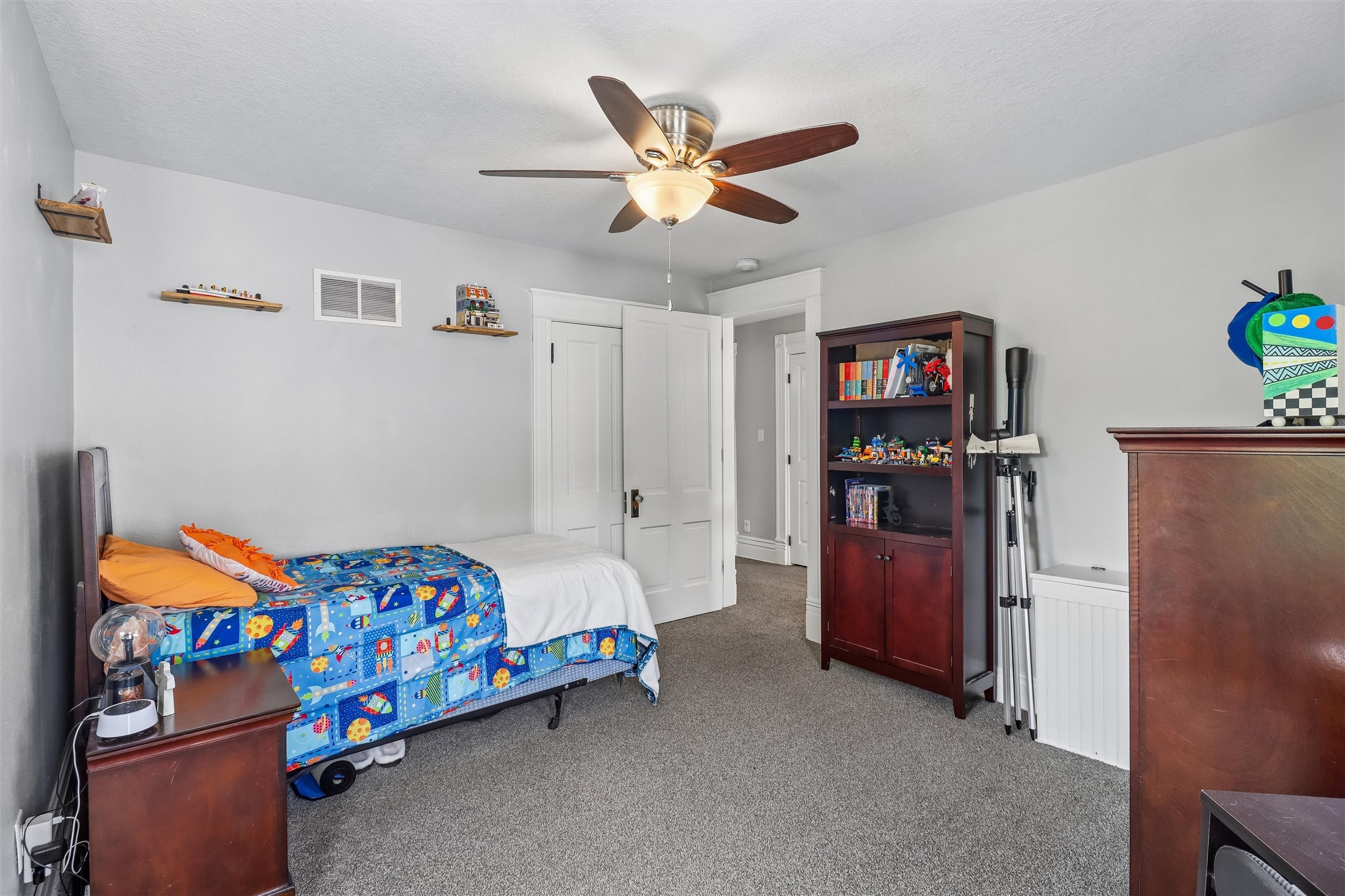 109 S Boone Street Property Photo 16