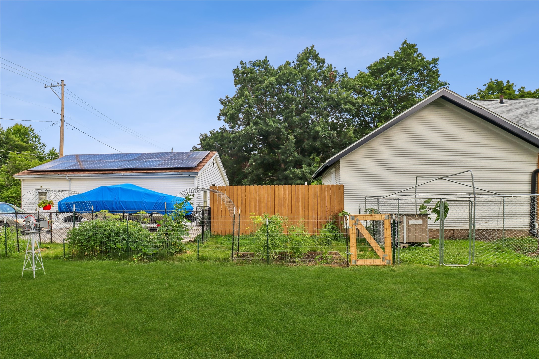 109 S Boone Street Property Photo 32