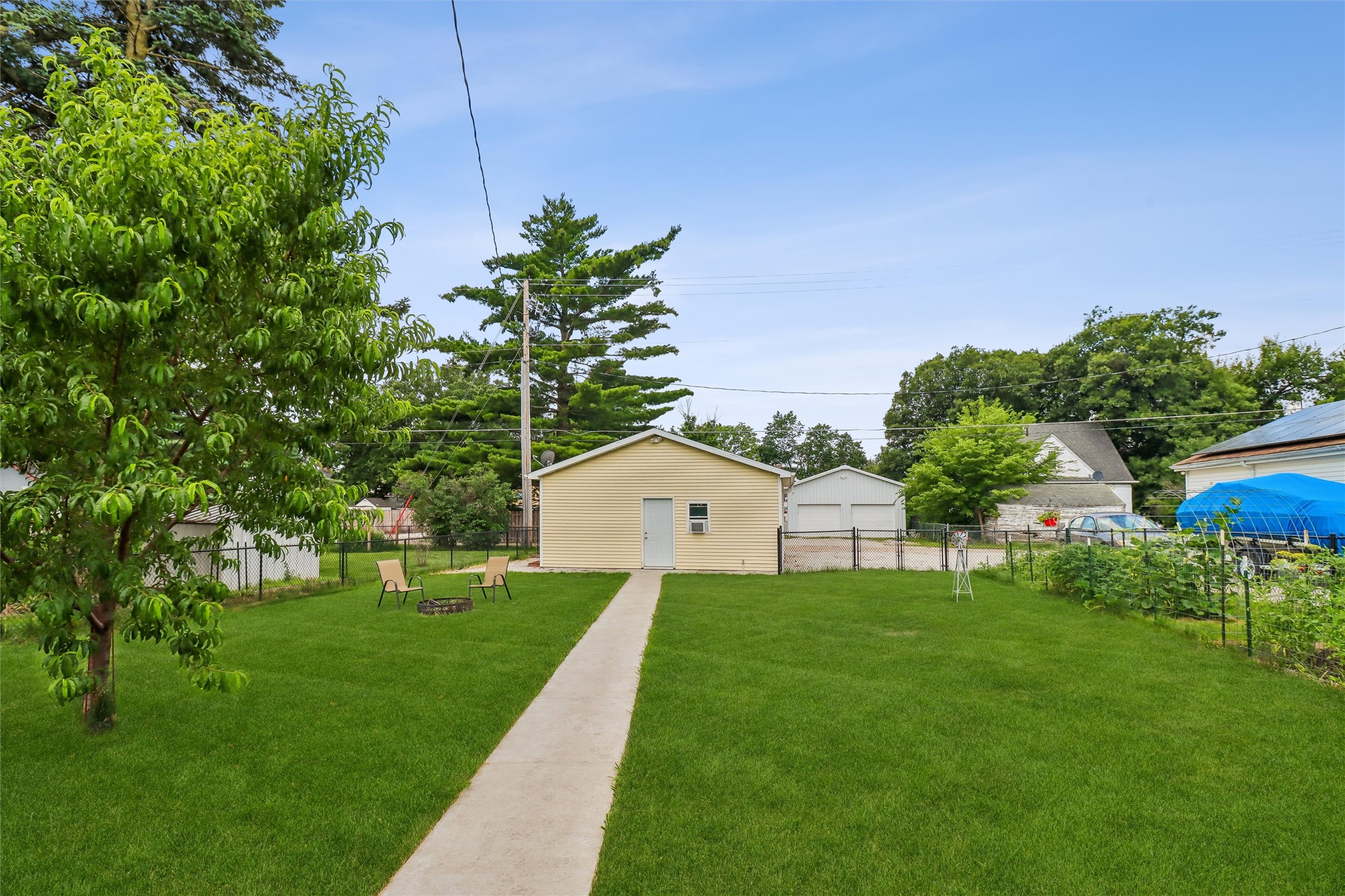 109 S Boone Street Property Photo 33