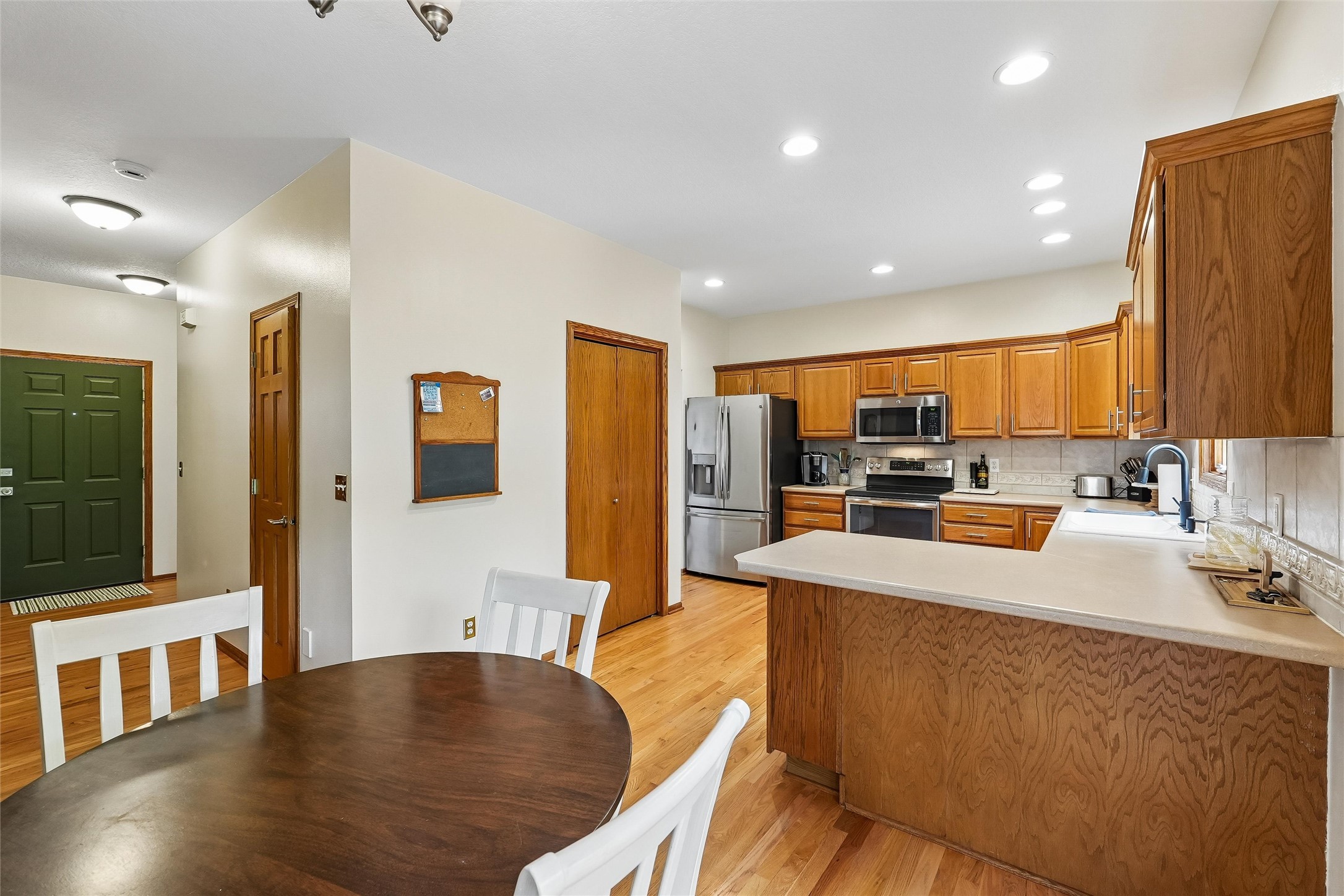 9921 Catalina Drive Property Photo 12