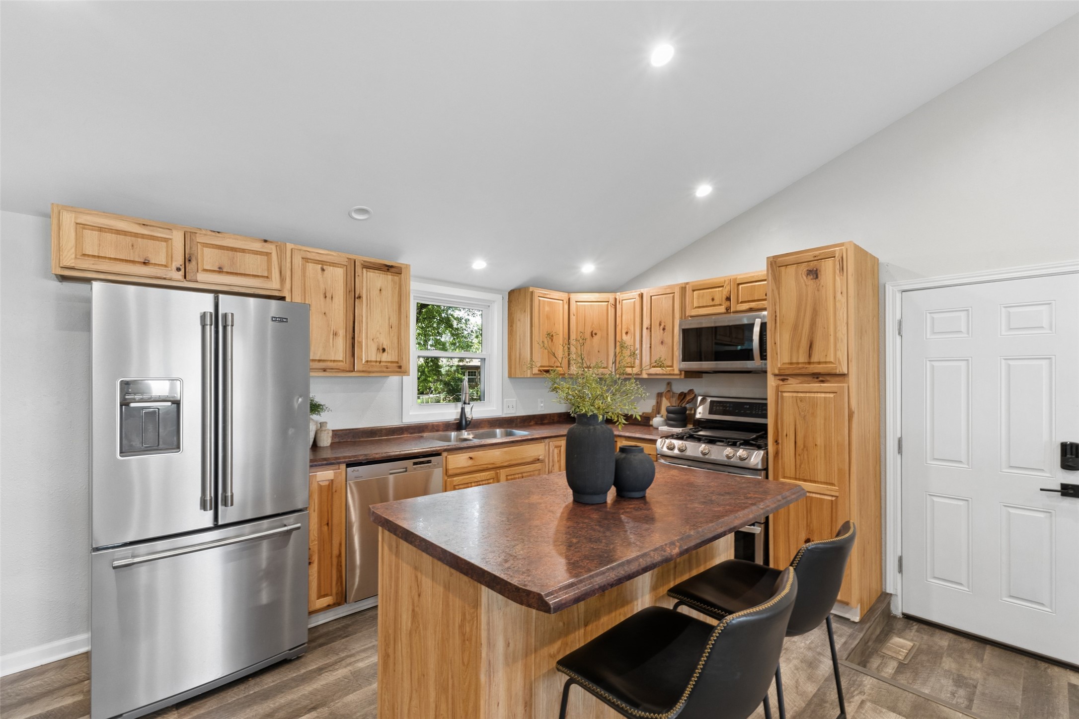 1401 Southland Drive Property Photo 8