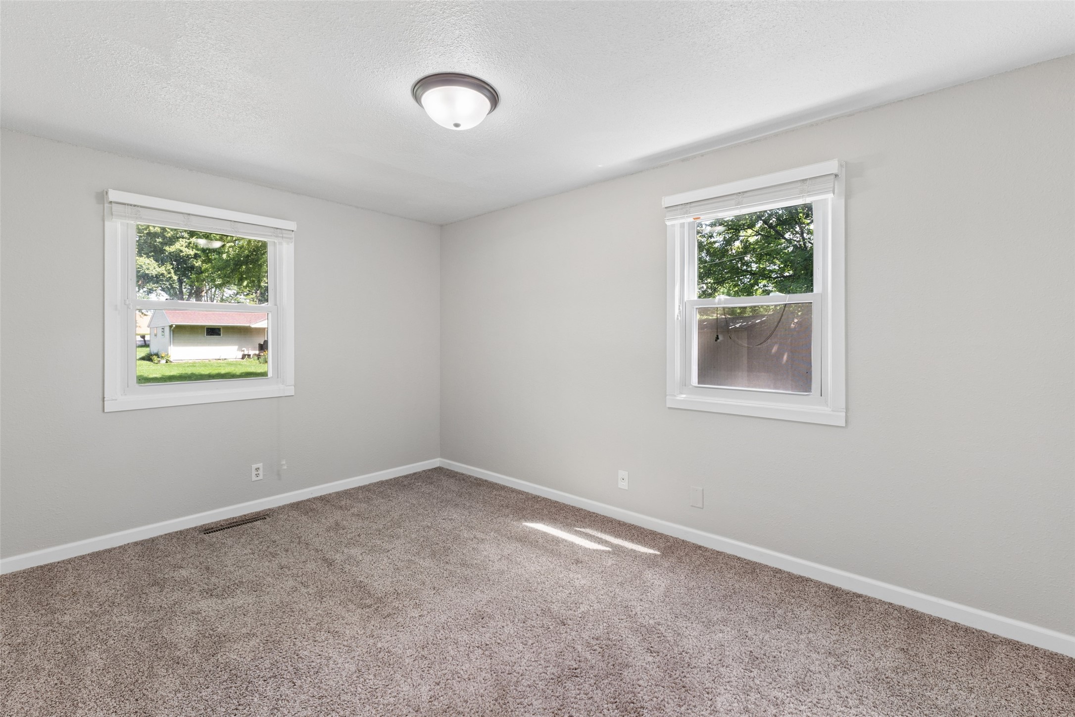 1401 Southland Drive Property Photo 14