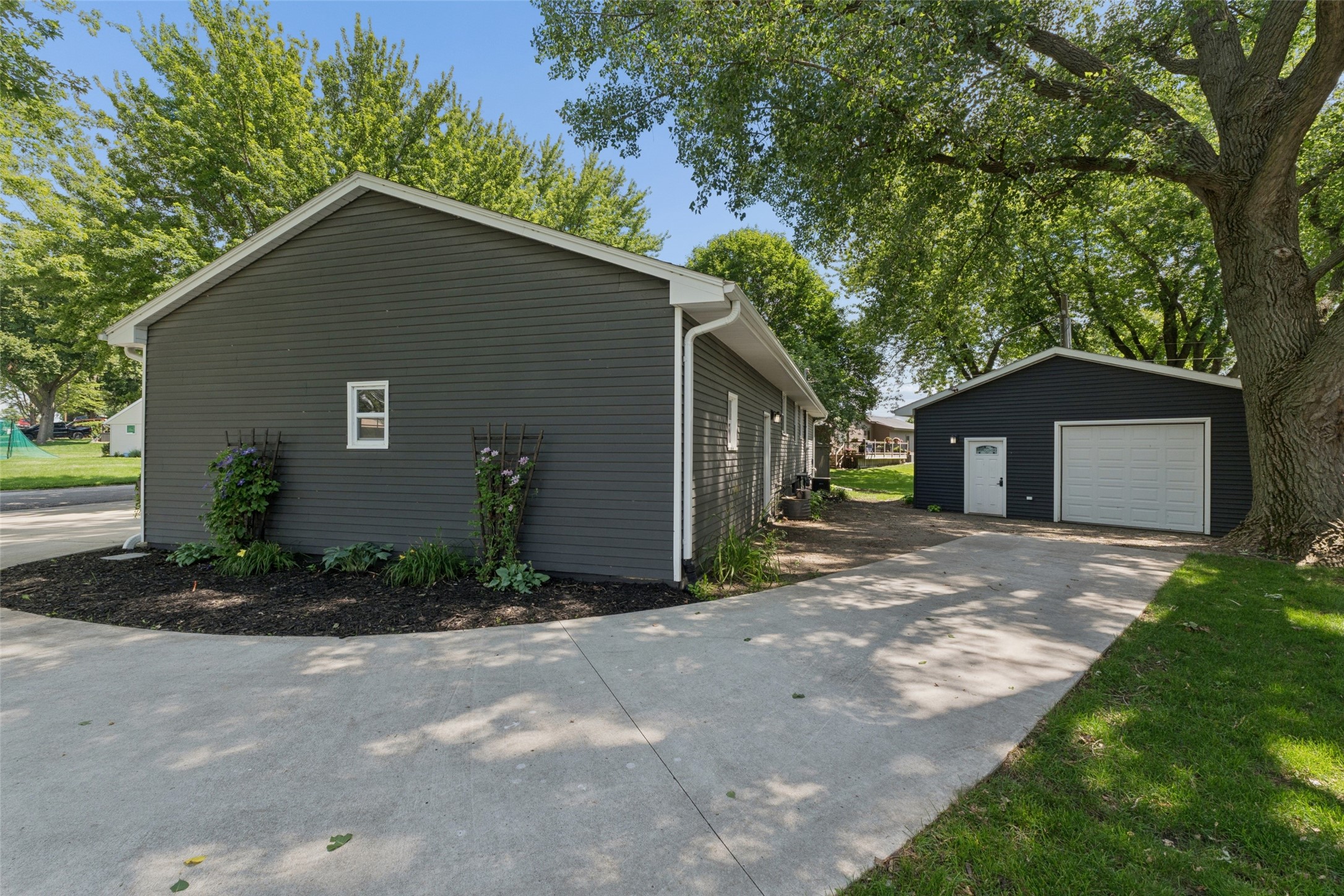 1401 Southland Drive Property Photo 23