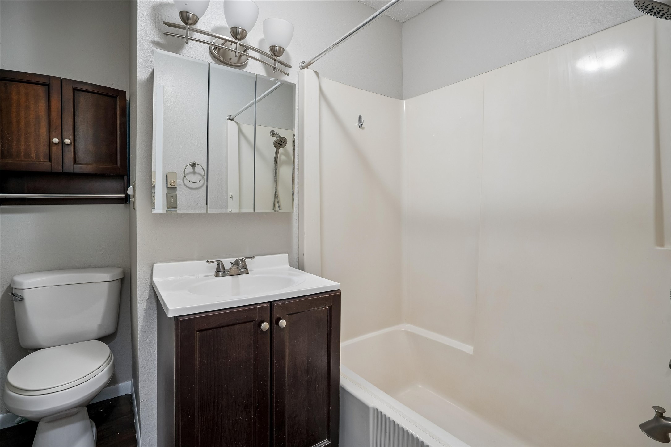2613 Taft Street Property Photo 7