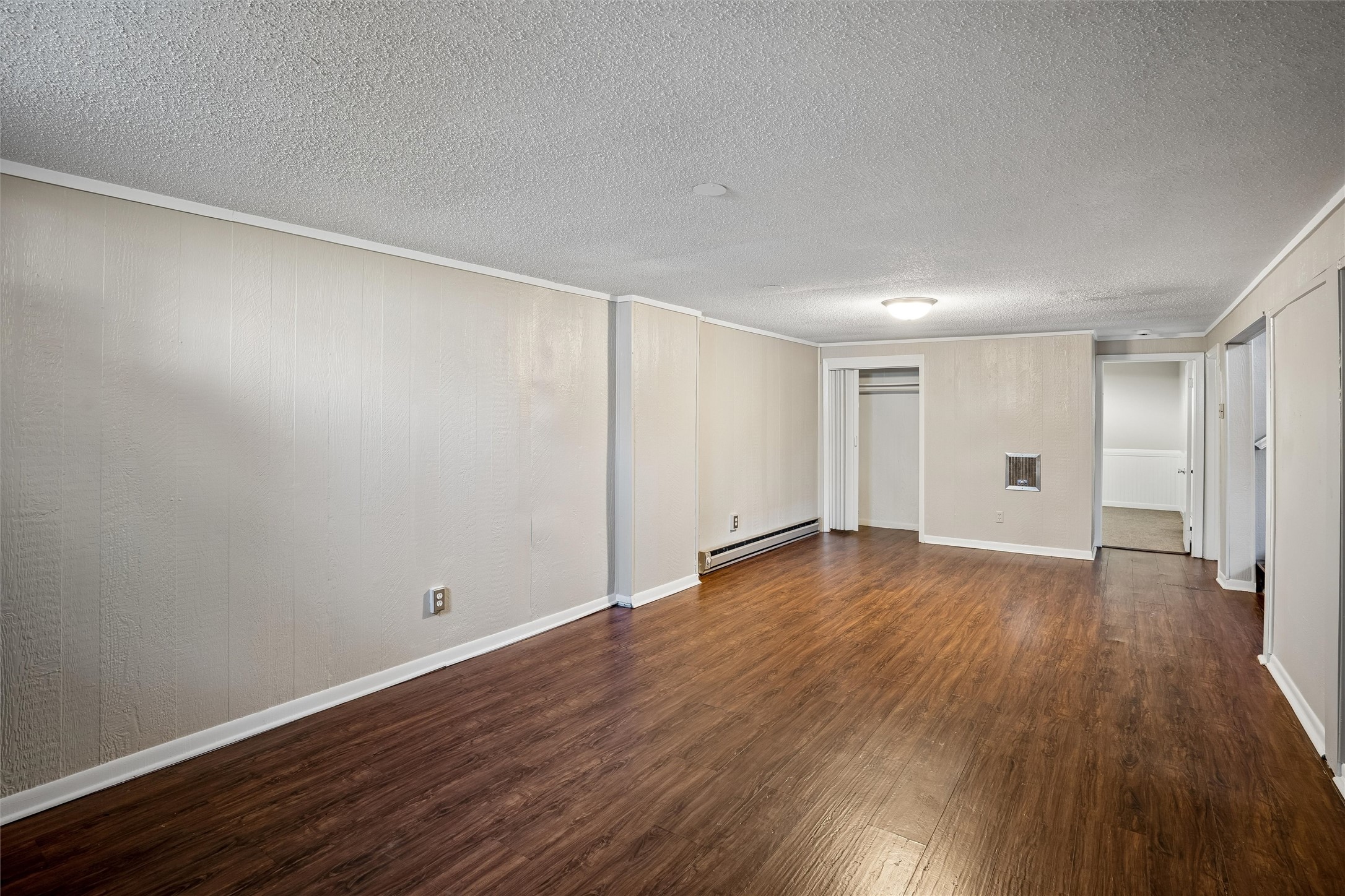 2613 Taft Street Property Photo 12