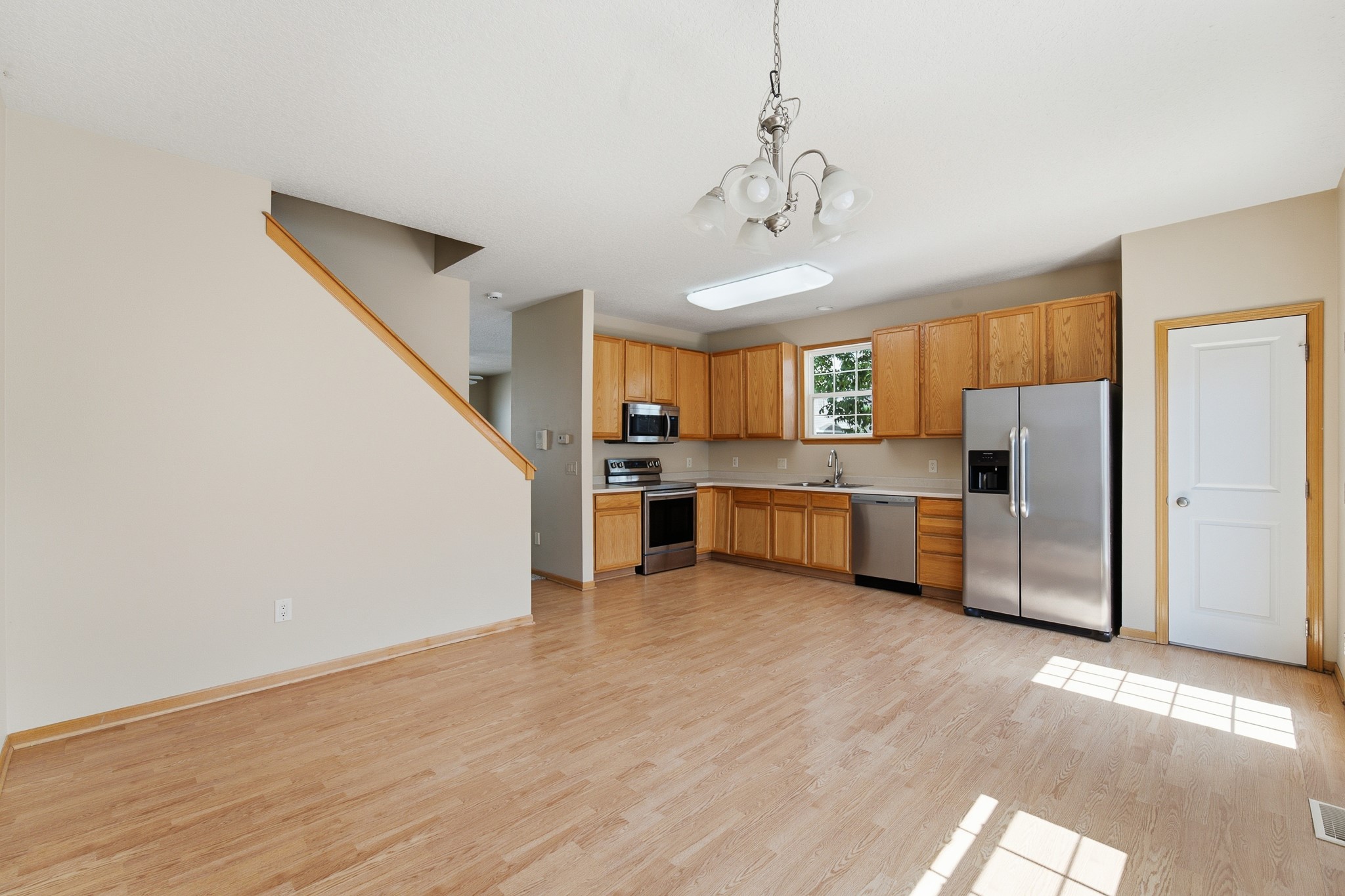 4632 Mcdougal Lane Ne Property Photo 4