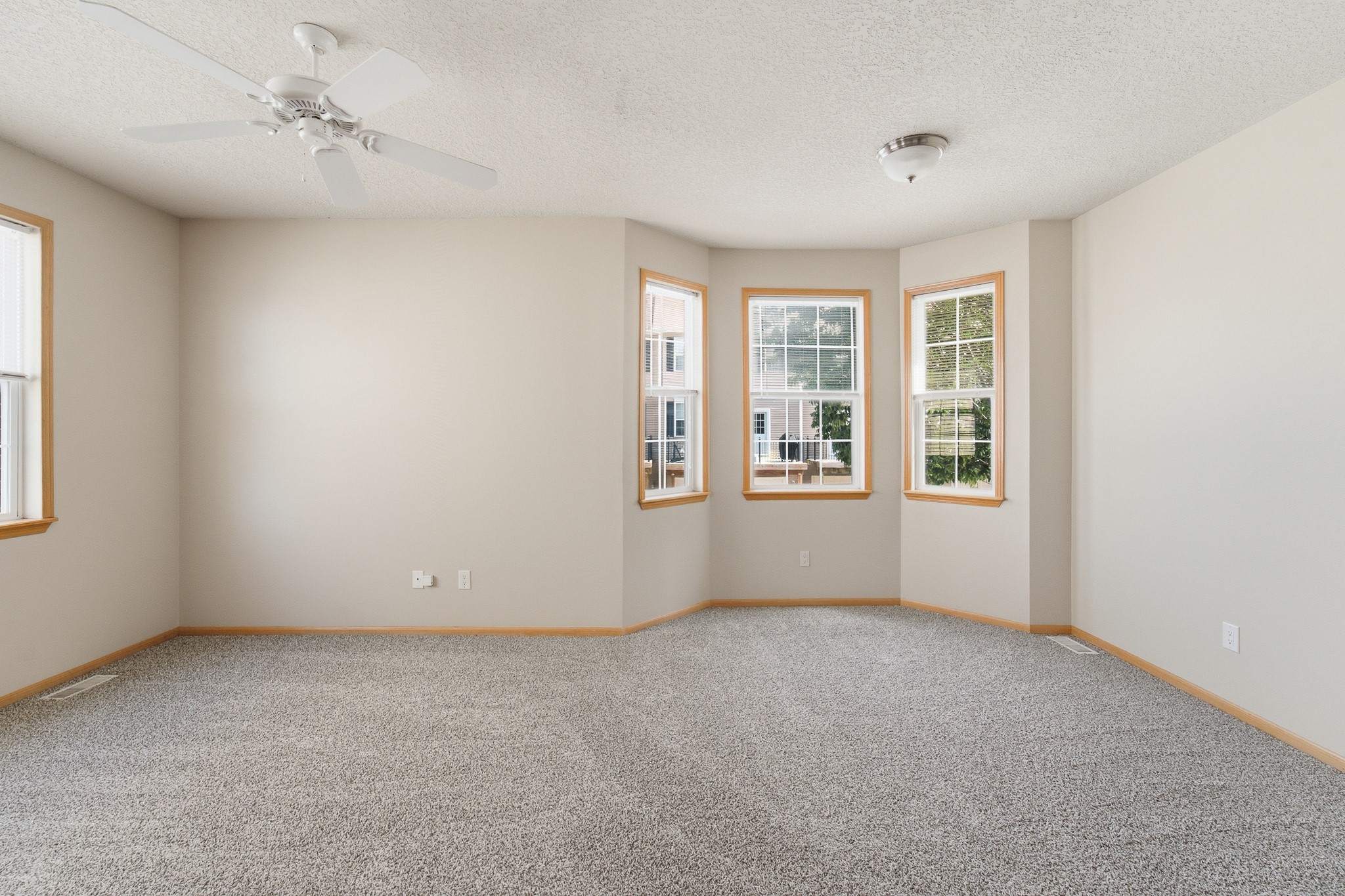 4632 Mcdougal Lane Ne Property Photo 11