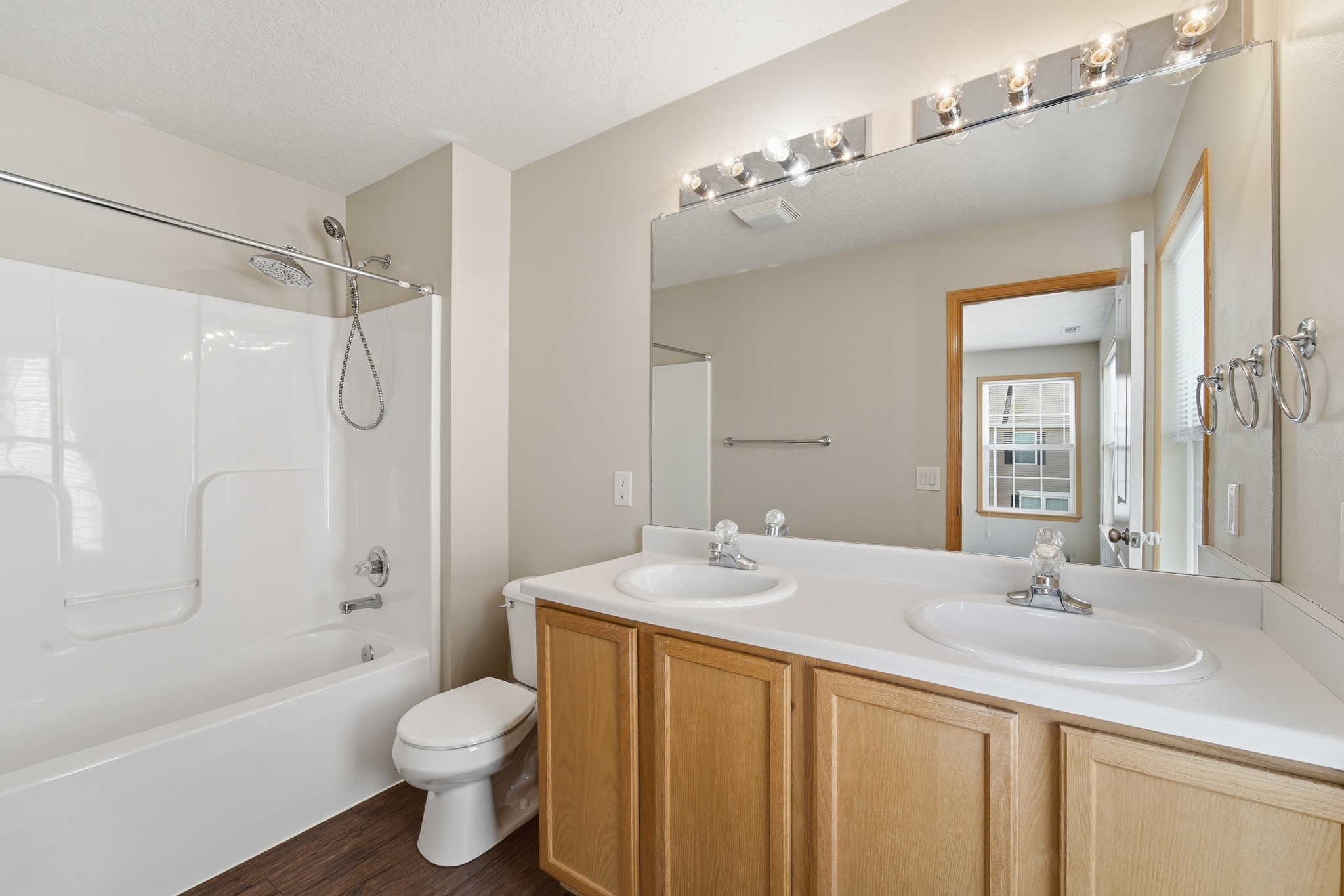 4632 Mcdougal Lane Ne Property Photo 25