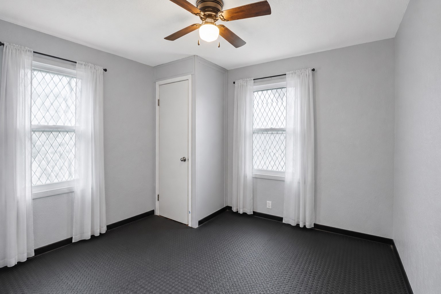 2539 Grandview Avenue Property Photo 15