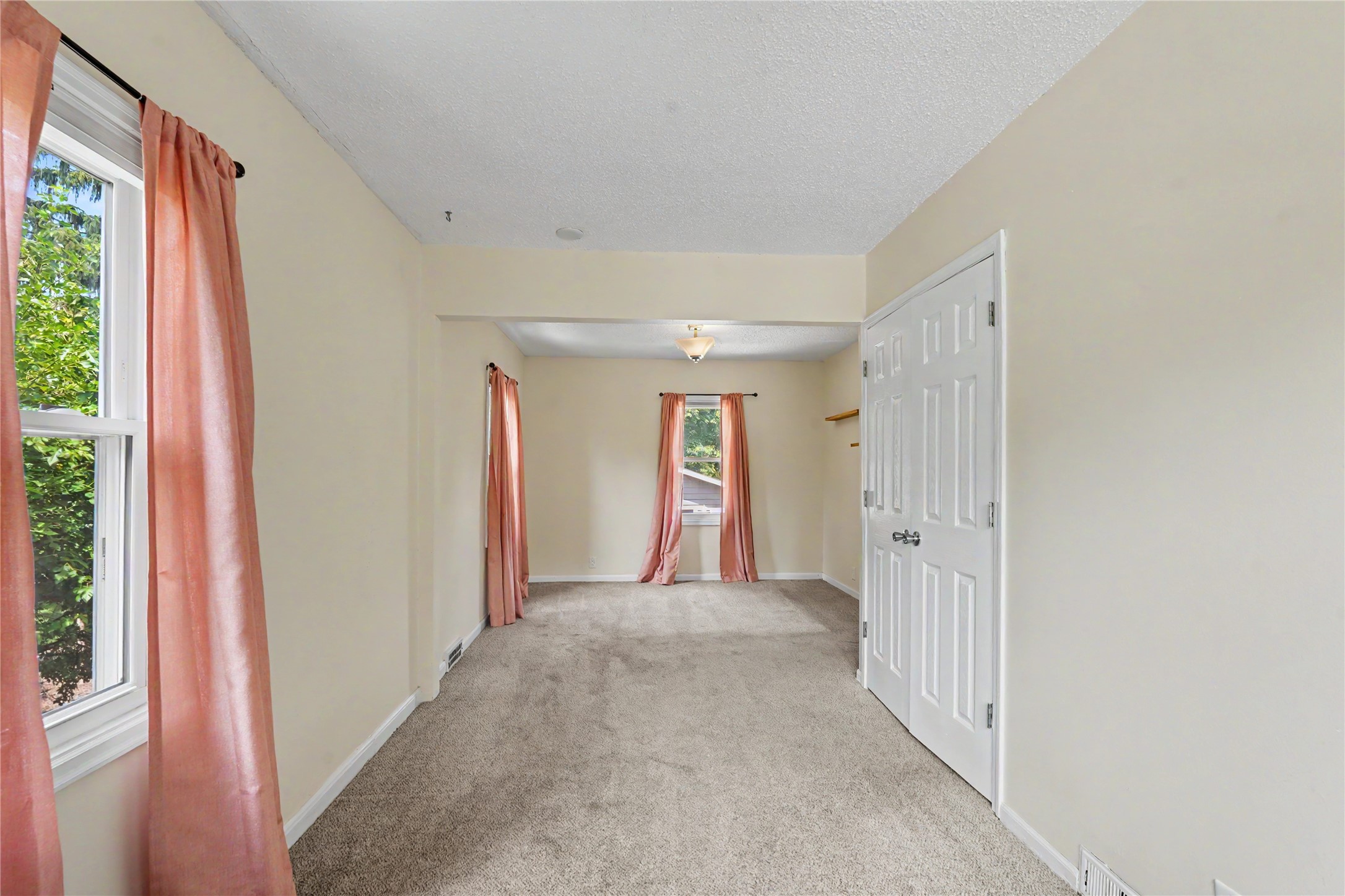 2117 44th Street Property Photo 11