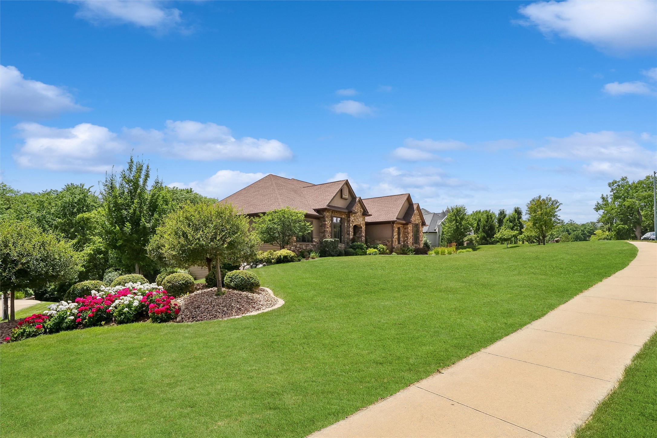 3806 Turnberry Drive Property Photo 35