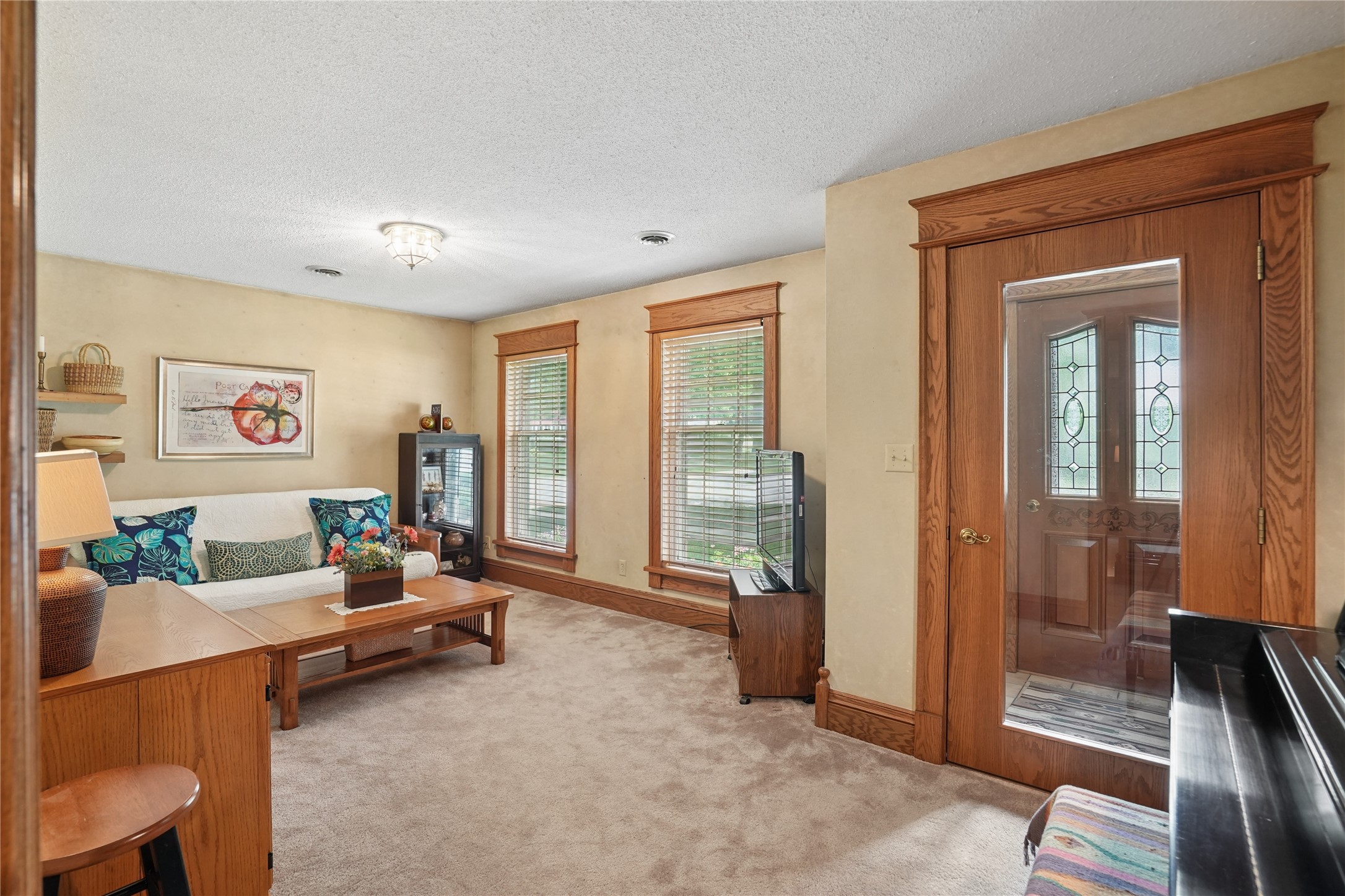 1237 J Avenue Property Photo 4
