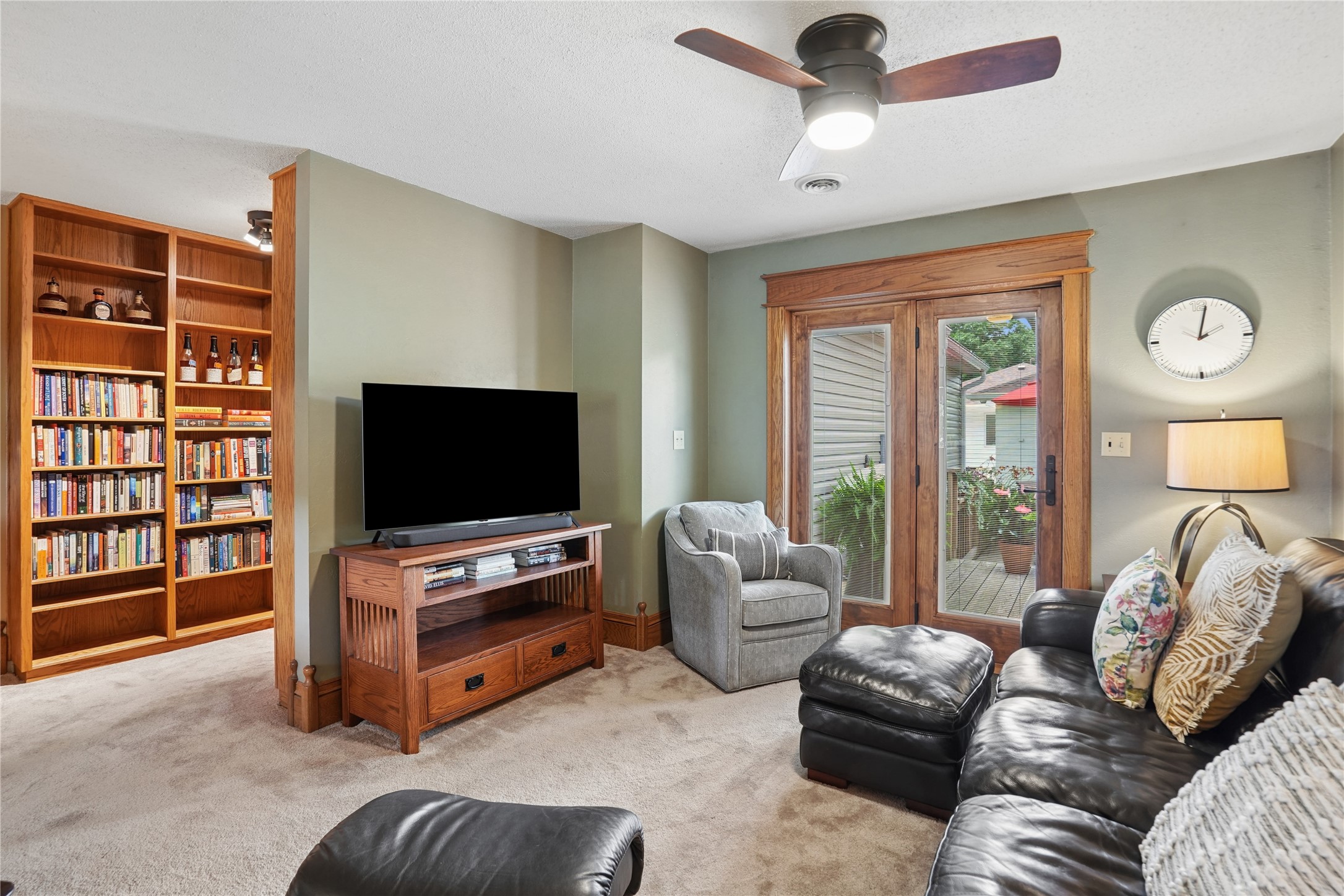 1237 J Avenue Property Photo 9