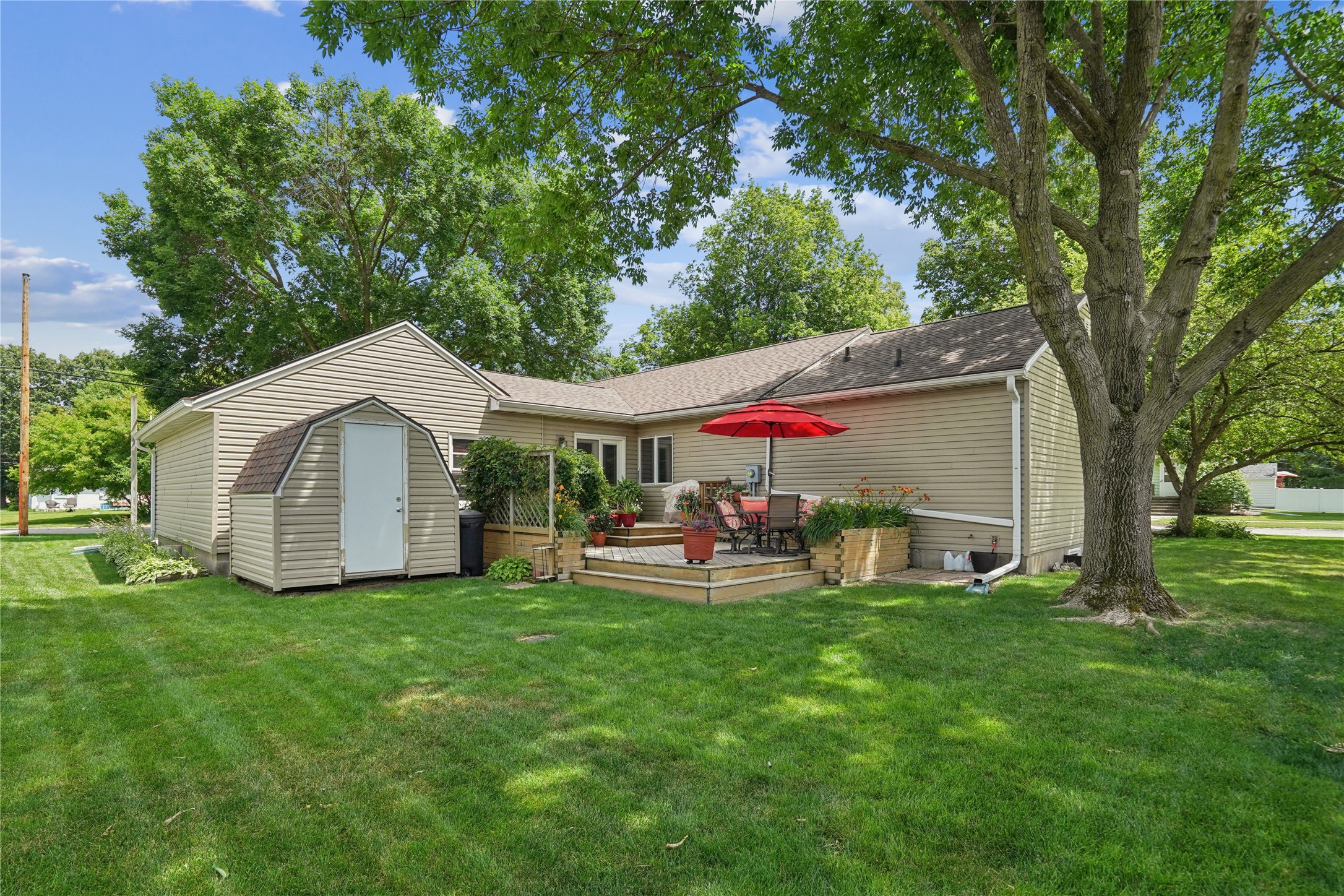 1237 J Avenue Property Photo 29