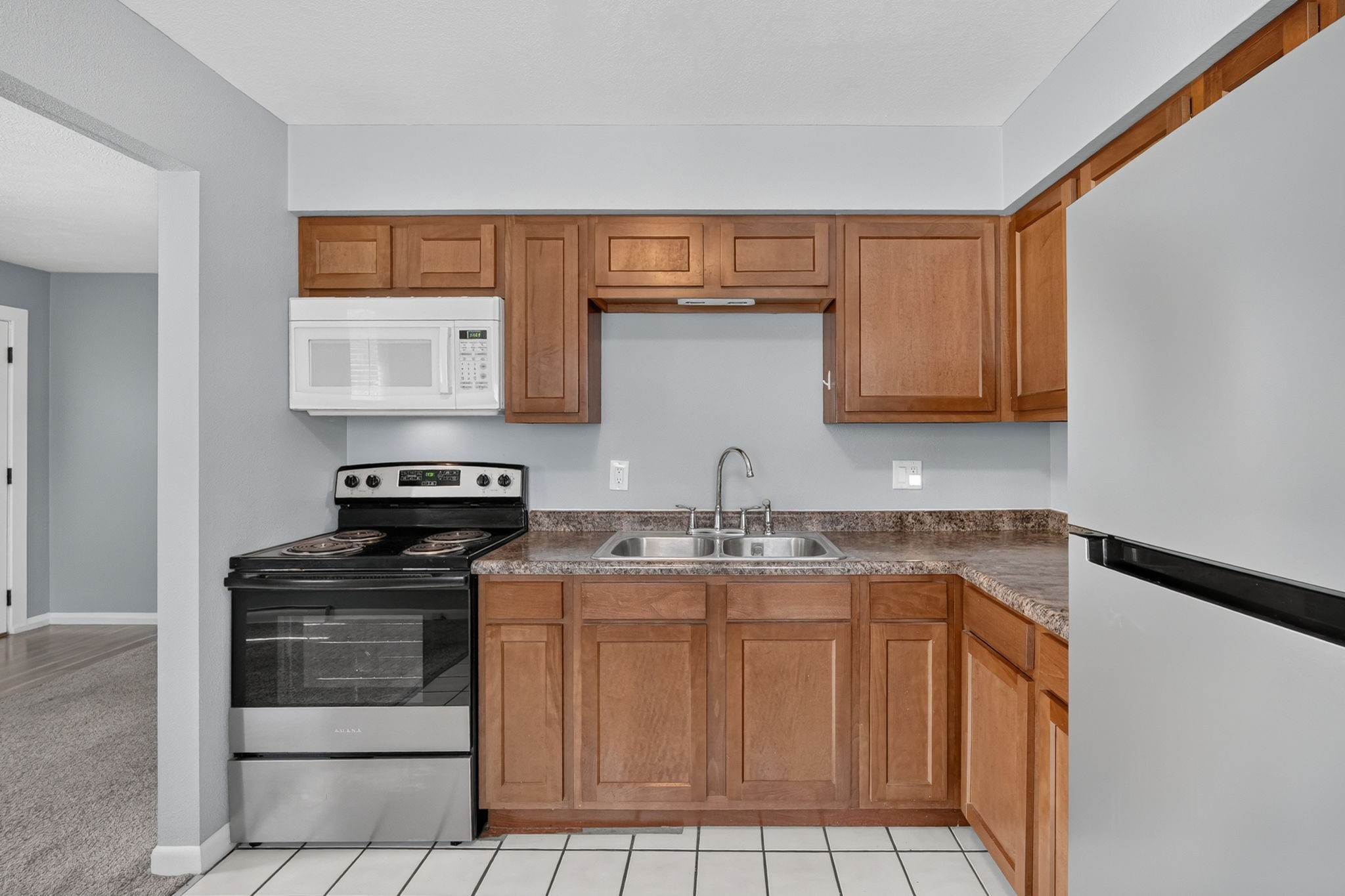 414 Hartford Avenue Property Photo 8