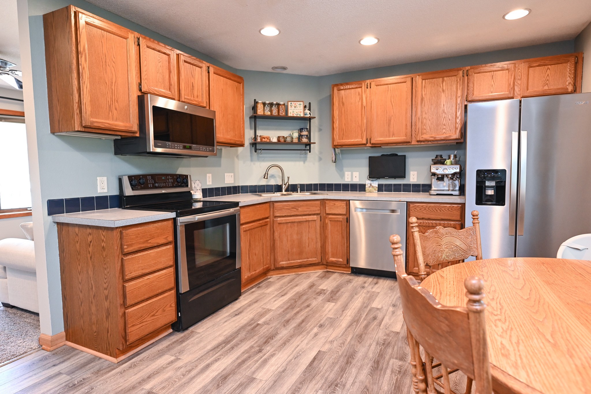421 Becky Lynn Boulevard Property Photo 6