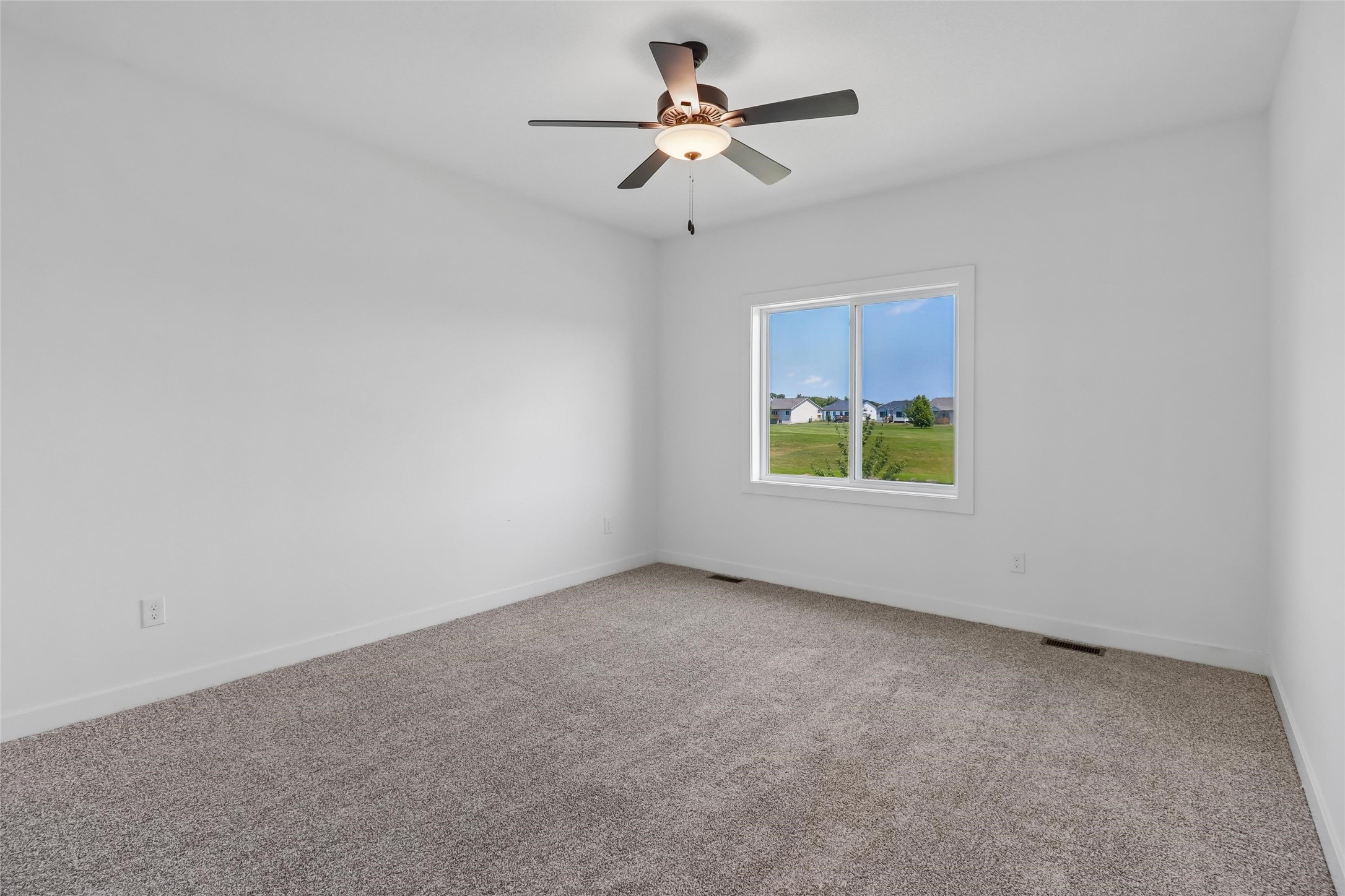 6635 Ne 9th Court Property Photo 9