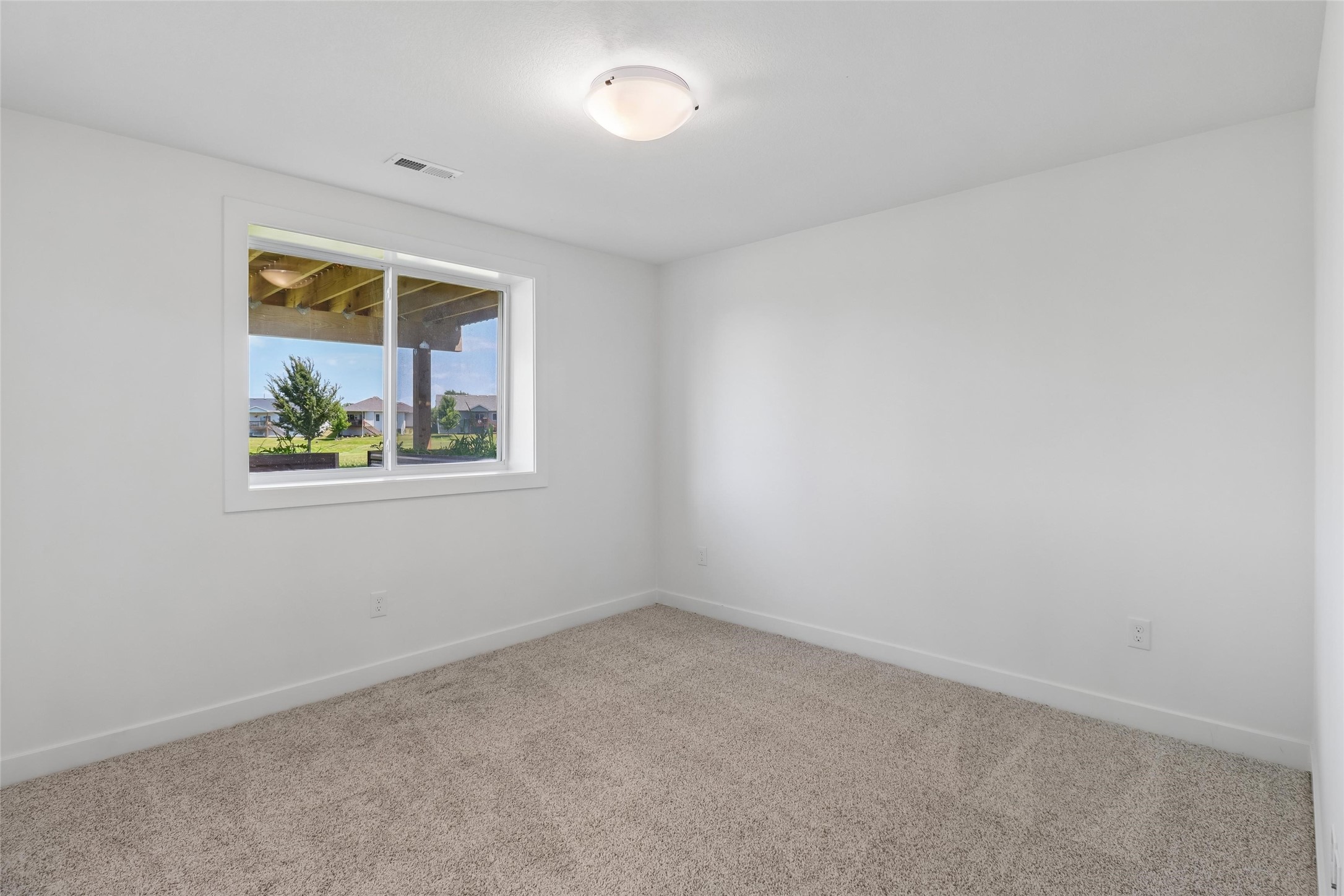 6635 Ne 9th Court Property Photo 12