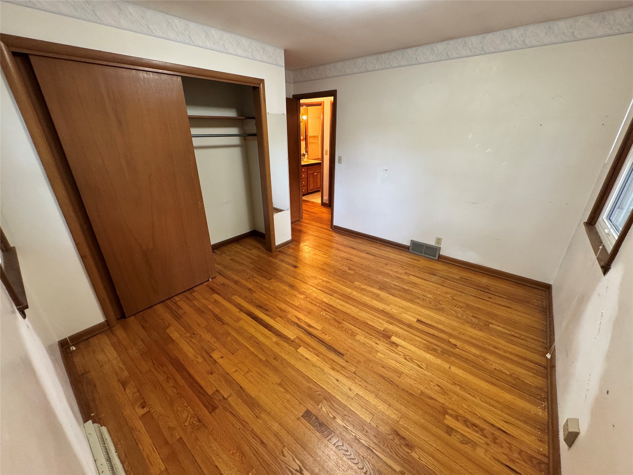 2010 Hunziker Drive Property Photo 4