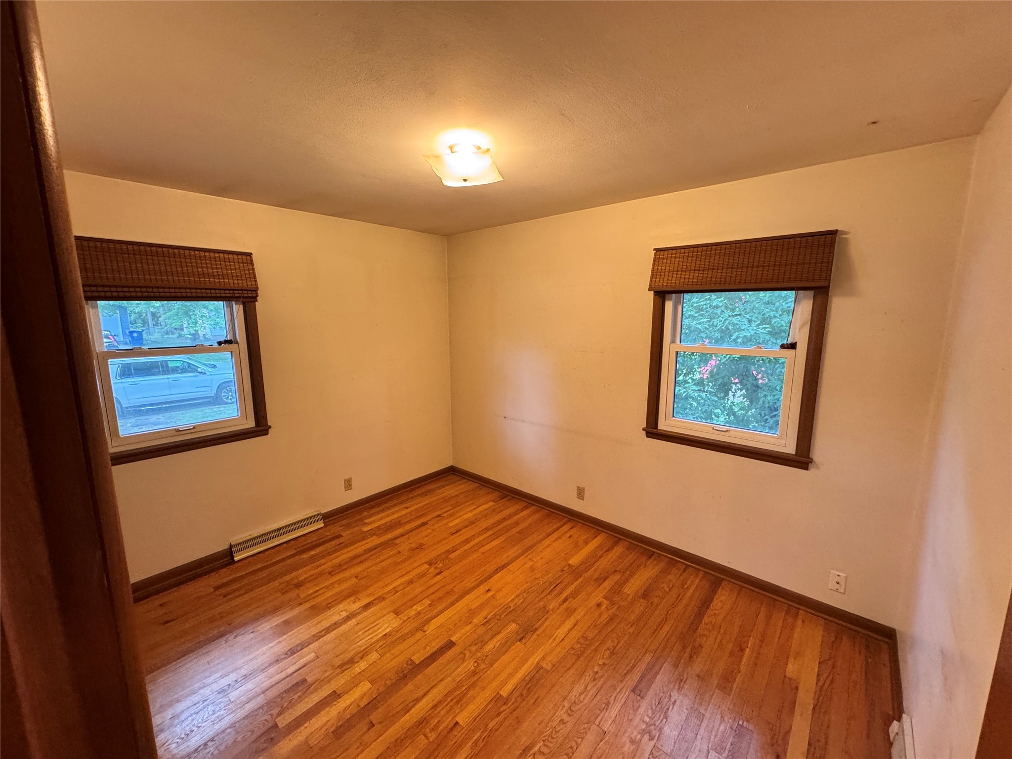 2010 Hunziker Drive Property Photo 7