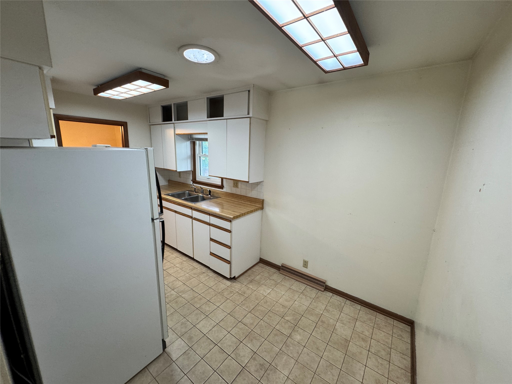 2010 Hunziker Drive Property Photo 10