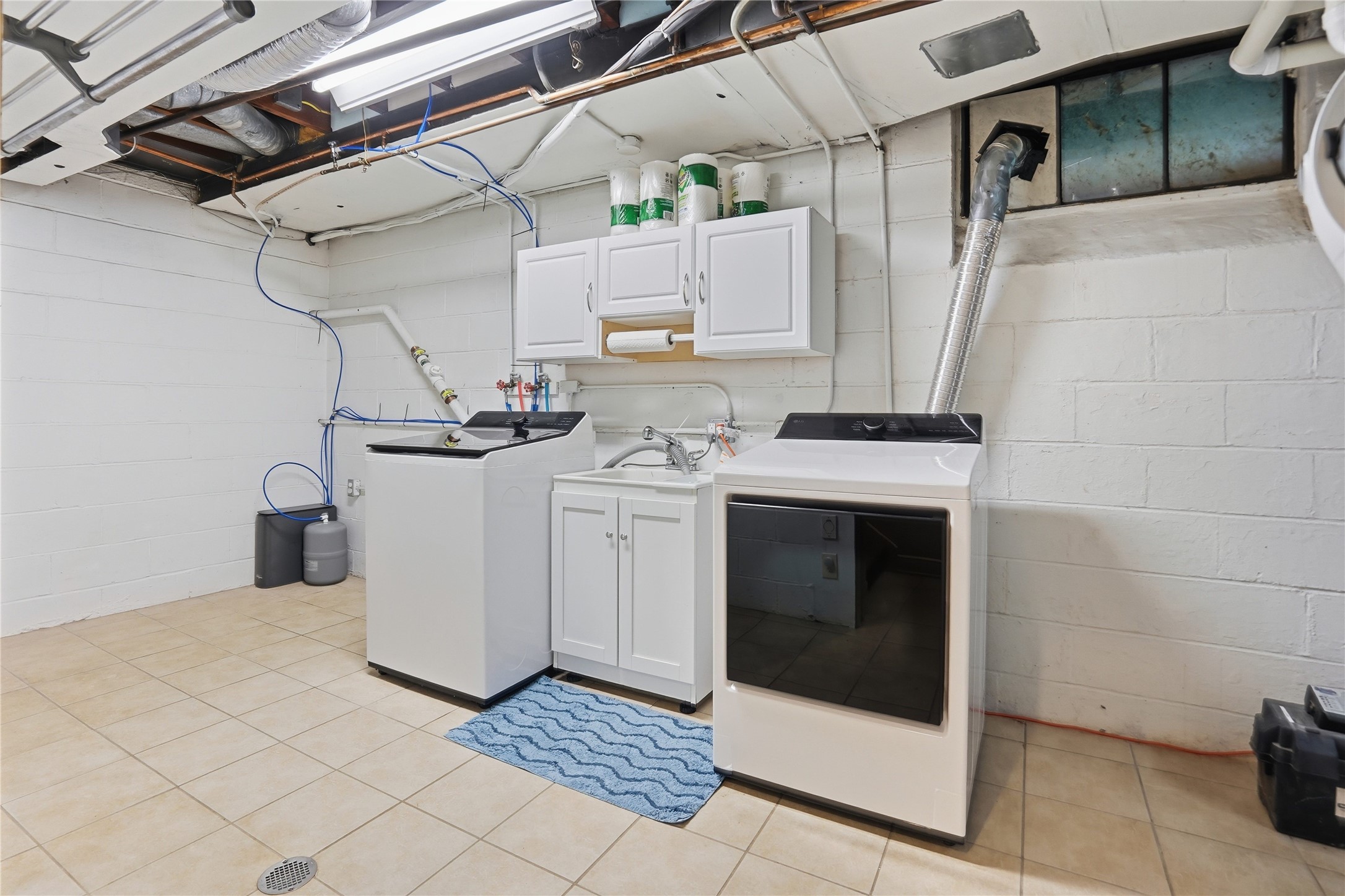 1641 38th Street Property Photo 25