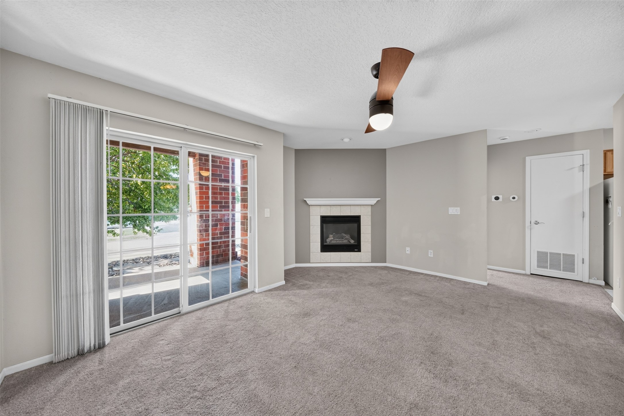 105 NW 8th Street 106 Property Photo 1