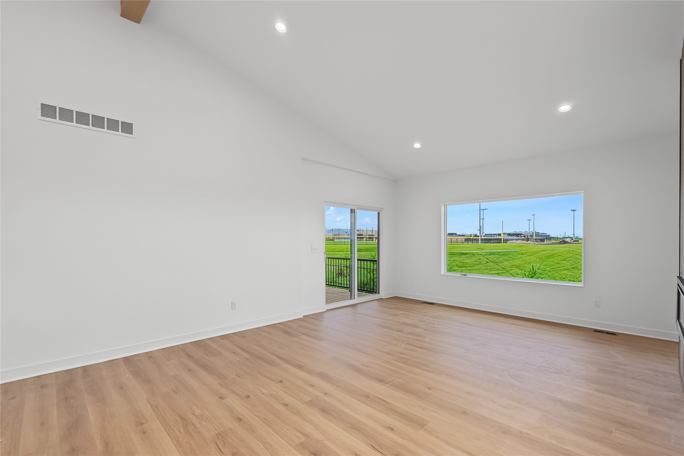 1230 Nw Sproul Drive Property Photo 10