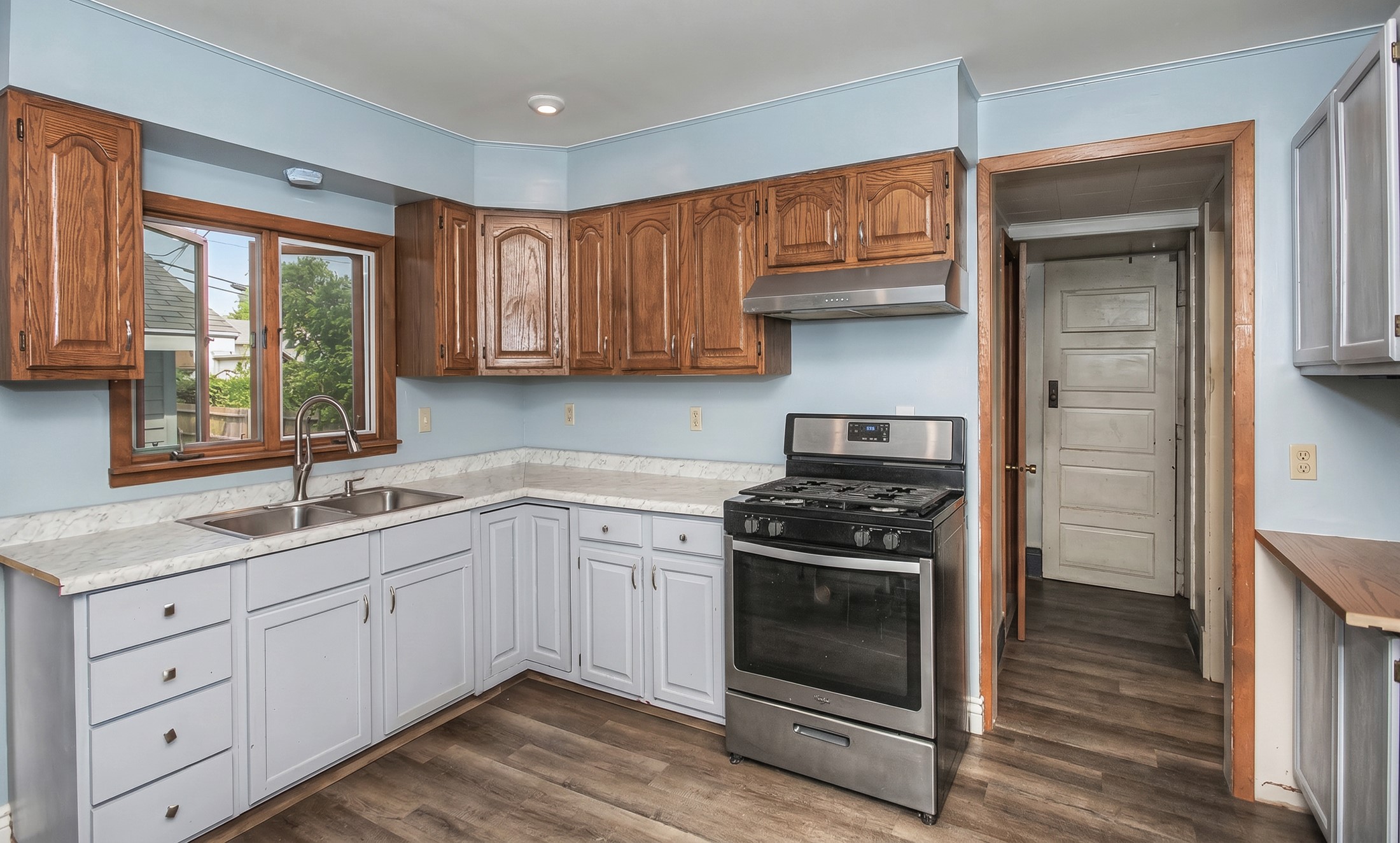 703 Pennsylvania Avenue Property Photo 12