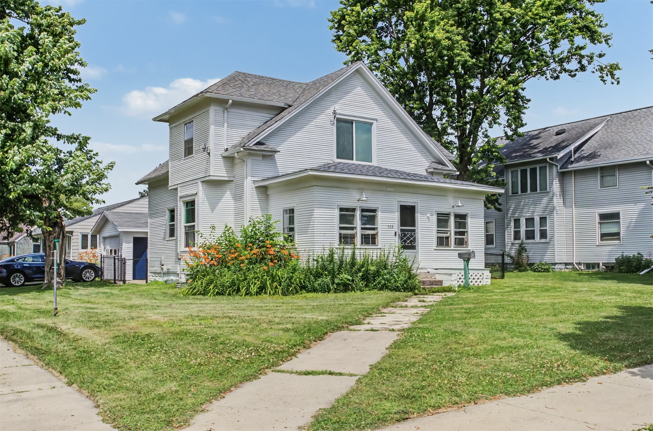 703 Pennsylvania Avenue Property Photo 32