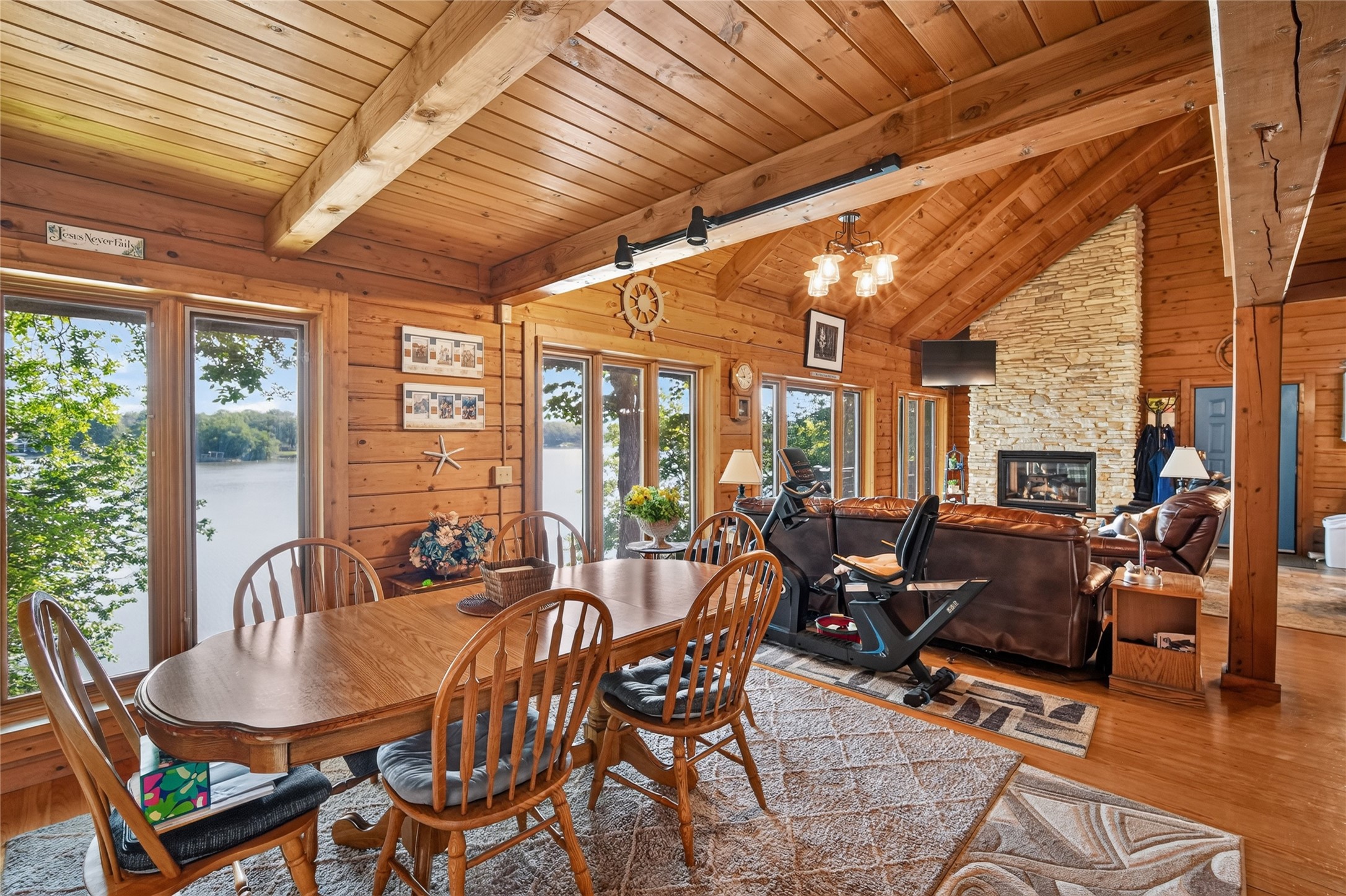 6634 Panorama Drive Property Photo 15