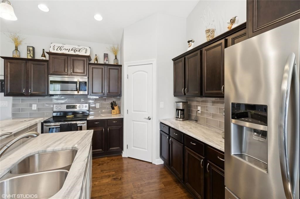 4653 Se Grosbeak Point Property Photo 10
