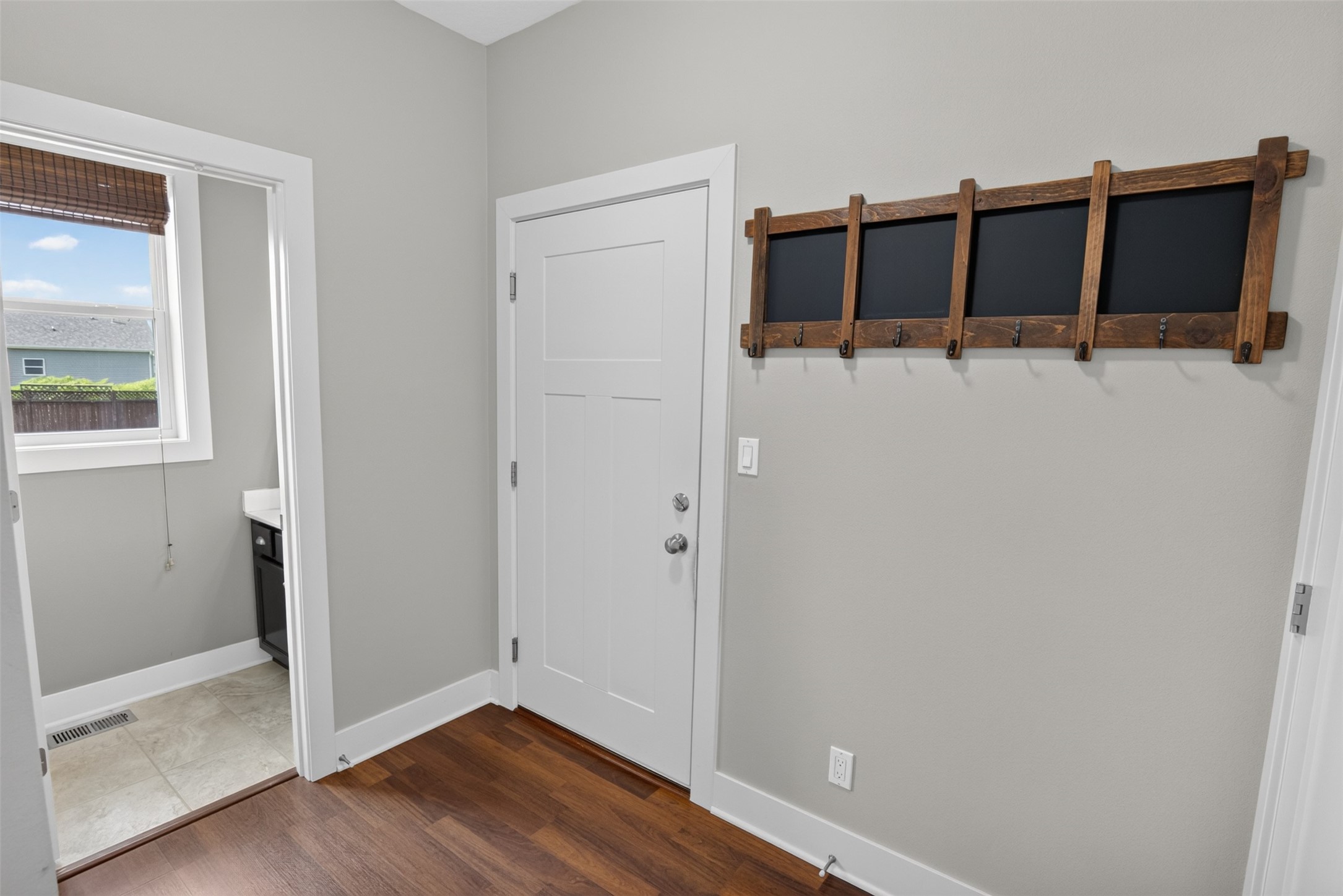 2706 Kingston Drive Property Photo 9